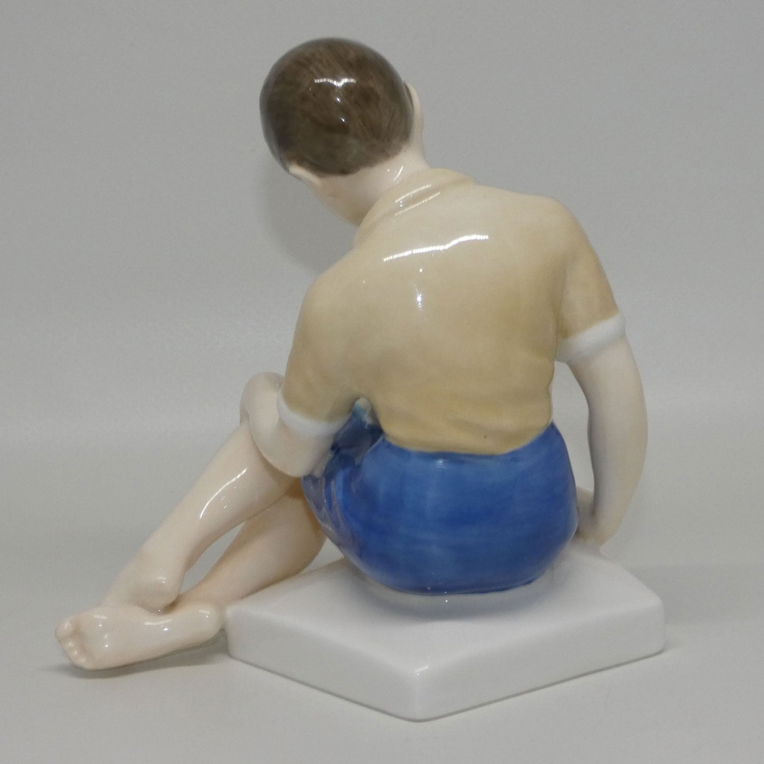 hn2243-royal-doulton-figure-treasure-island