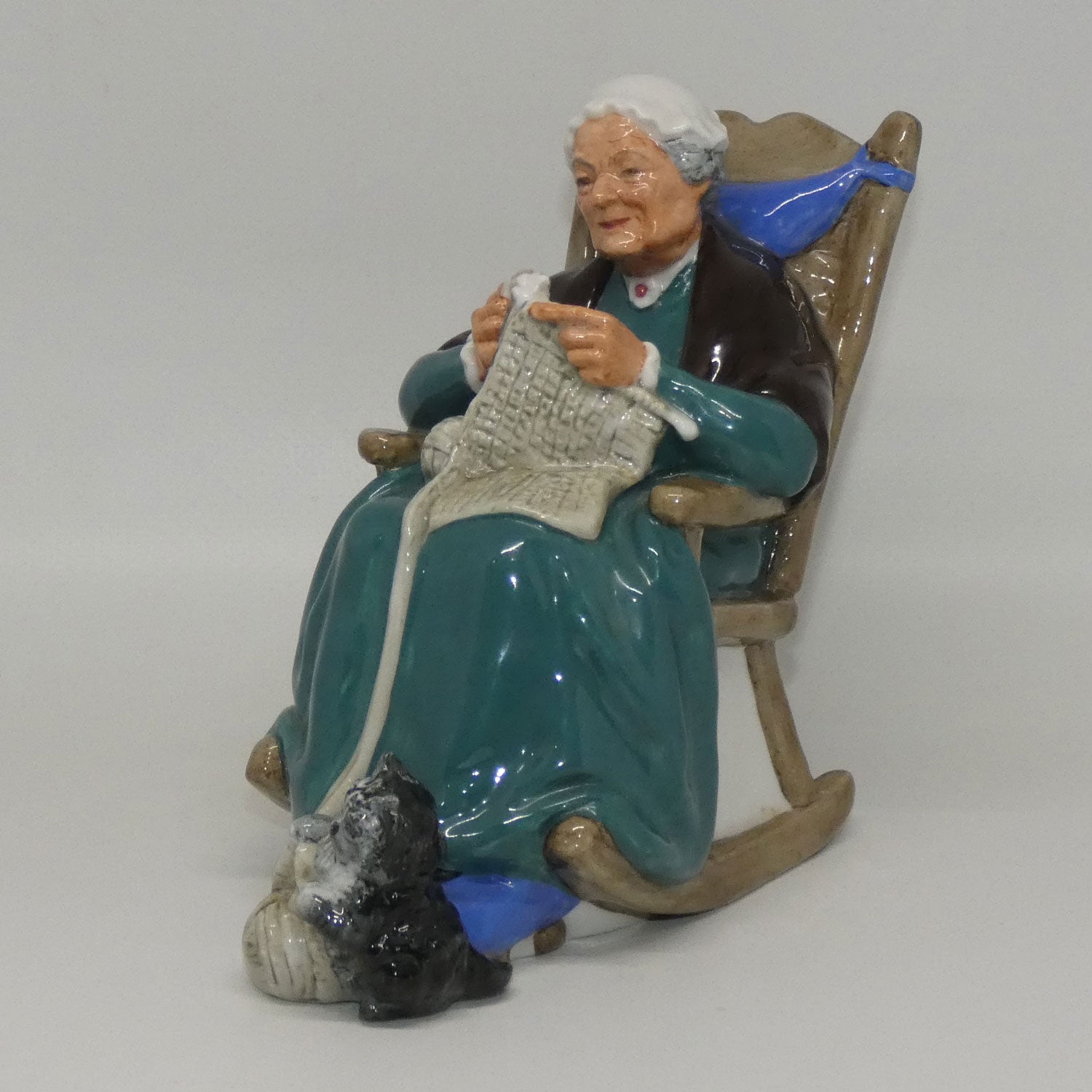 hn2256-royal-doulton-figure-twilight