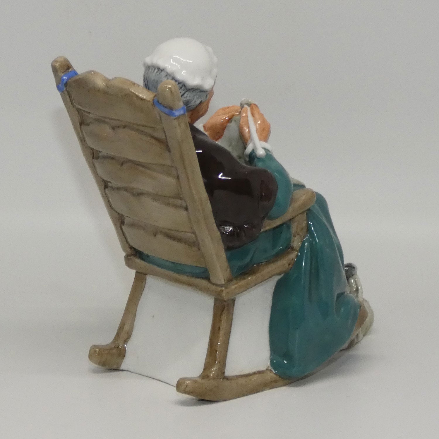 hn2256-royal-doulton-figure-twilight