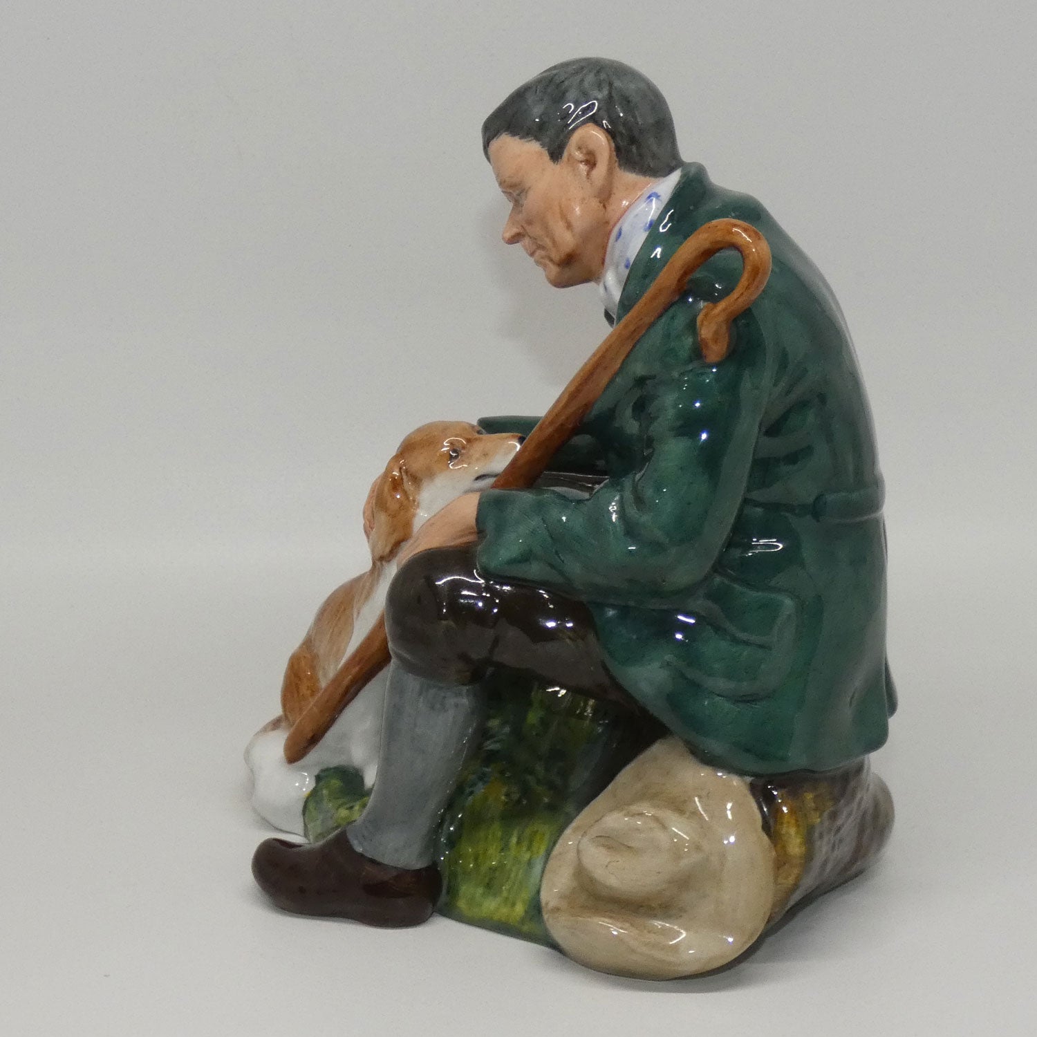 hn2325-royal-doulton-figure-the-master