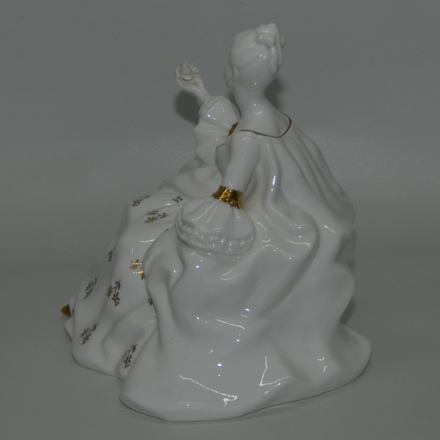 hn2326-royal-doulton-figure-antoinette