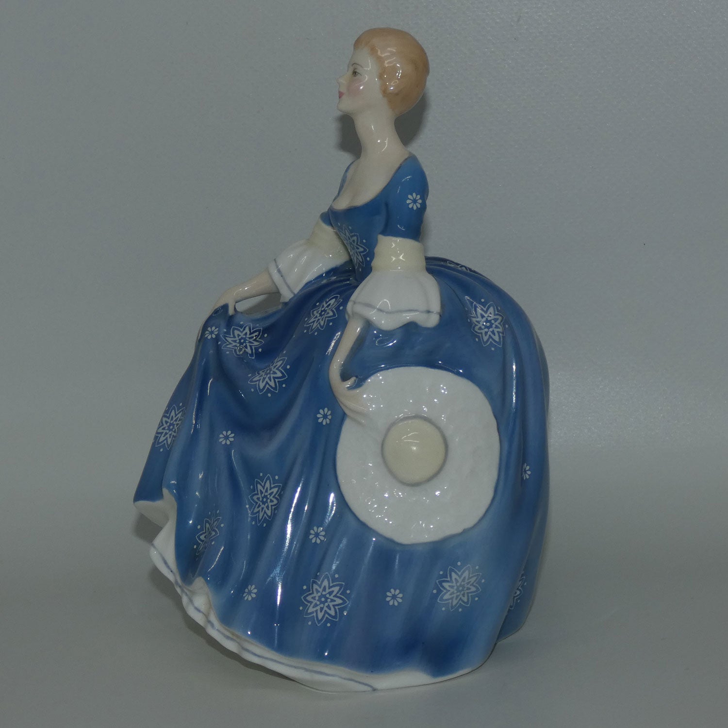 hn2335-royal-doulton-figure-hilary