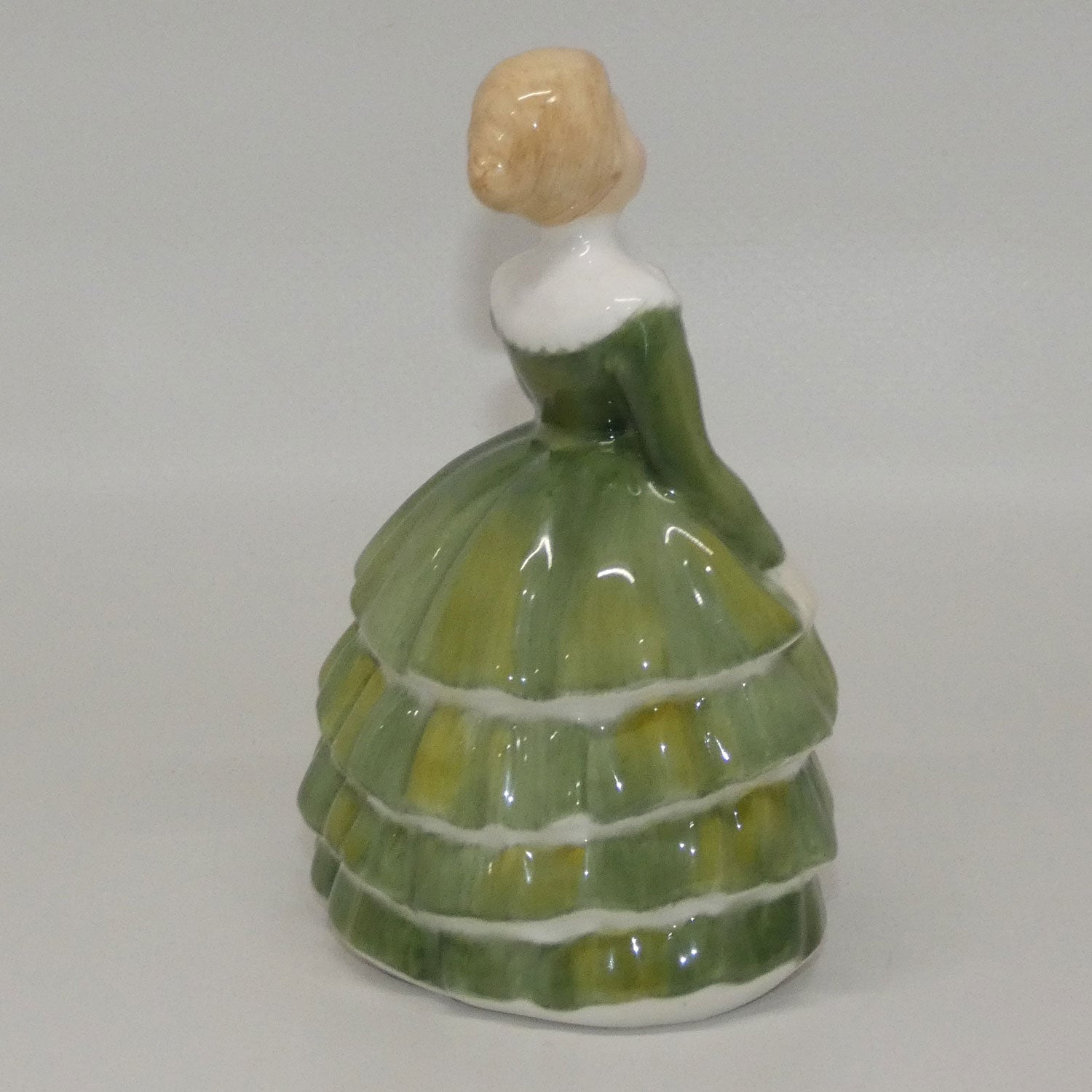hn2340-royal-doulton-figure-belle