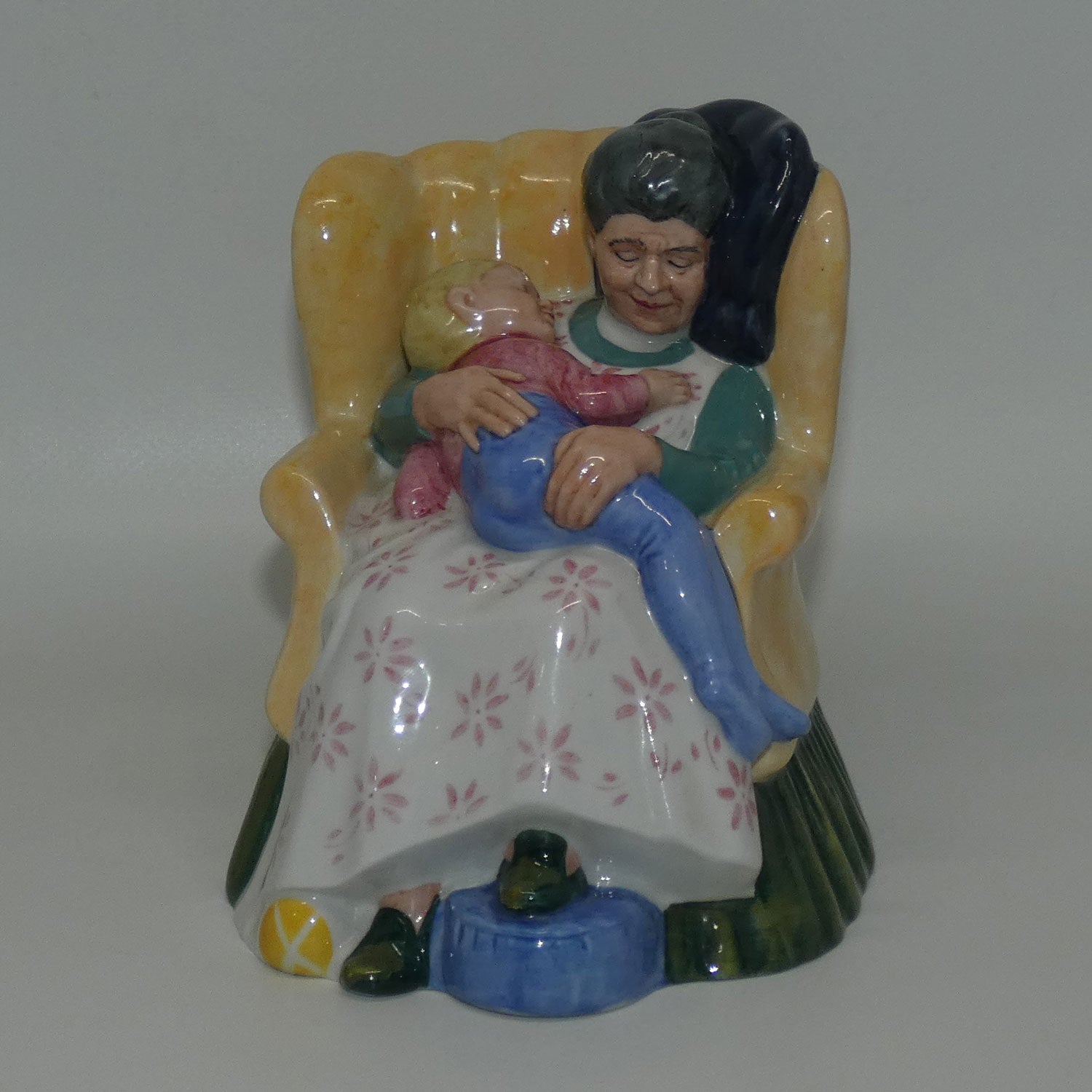 hn2380-royal-doulton-figure-sweet-dreams