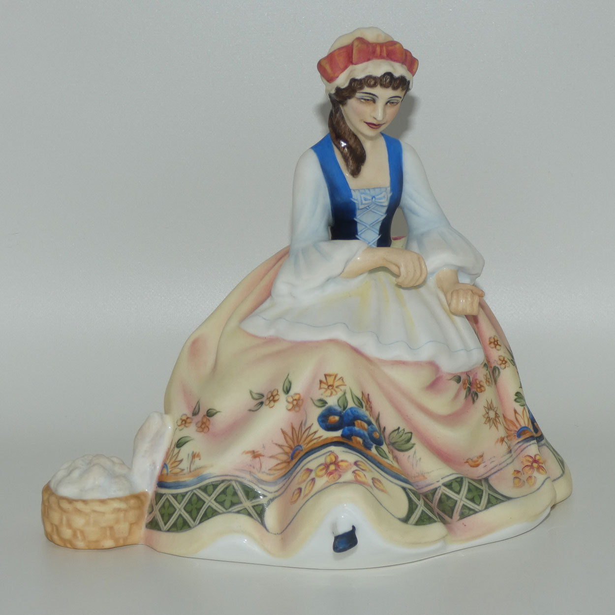 hn2390-royal-doulton-figure-spinning