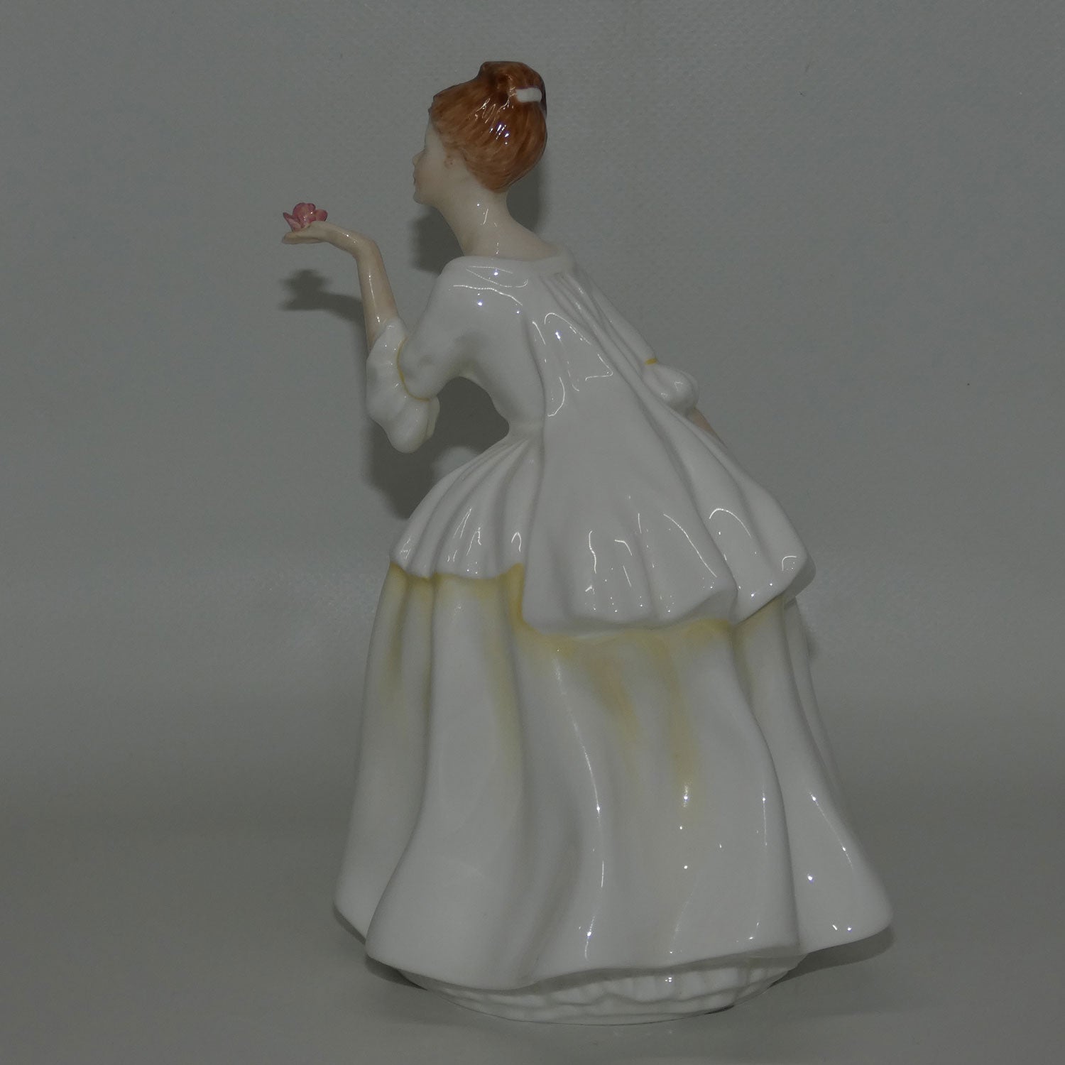 hn2460-royal-doulton-figure-flower-of-love