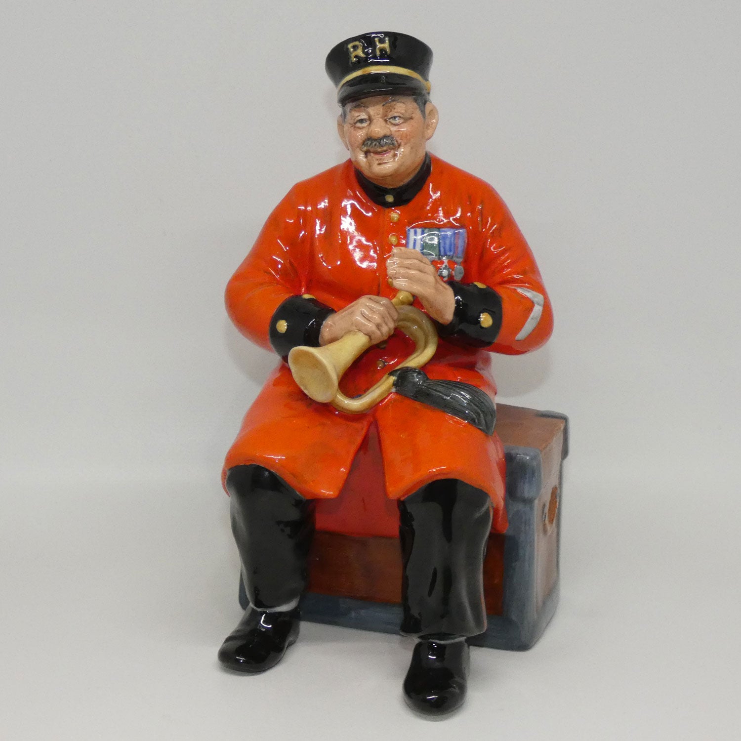 hn2484-royal-doulton-figure-past-glory