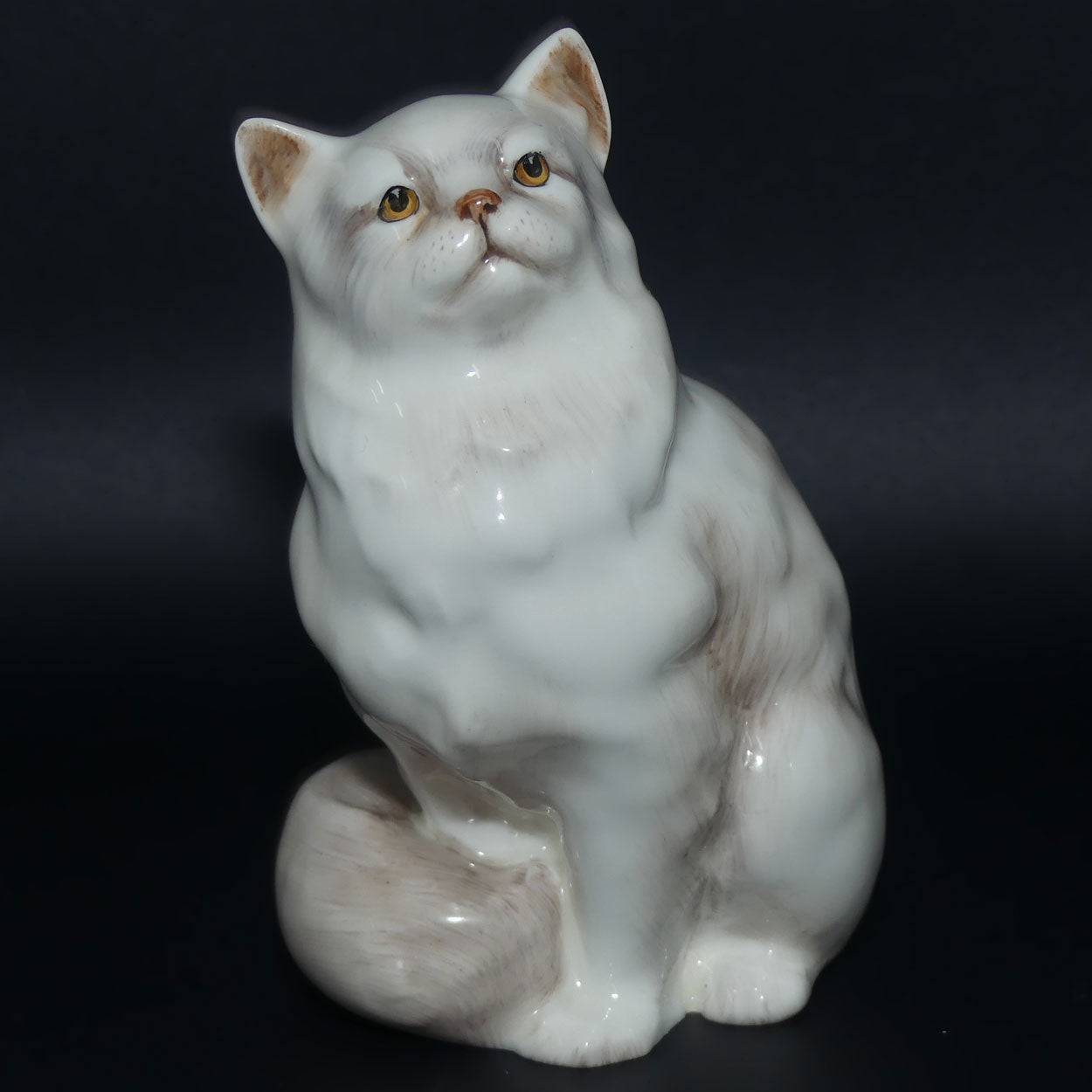 HN2539 Royal Doulton Persian Cat | White | Royal Doulton Animals