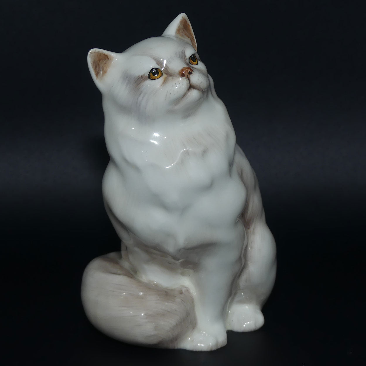 HN2539 Royal Doulton Persian Cat | White | Royal Doulton Animals