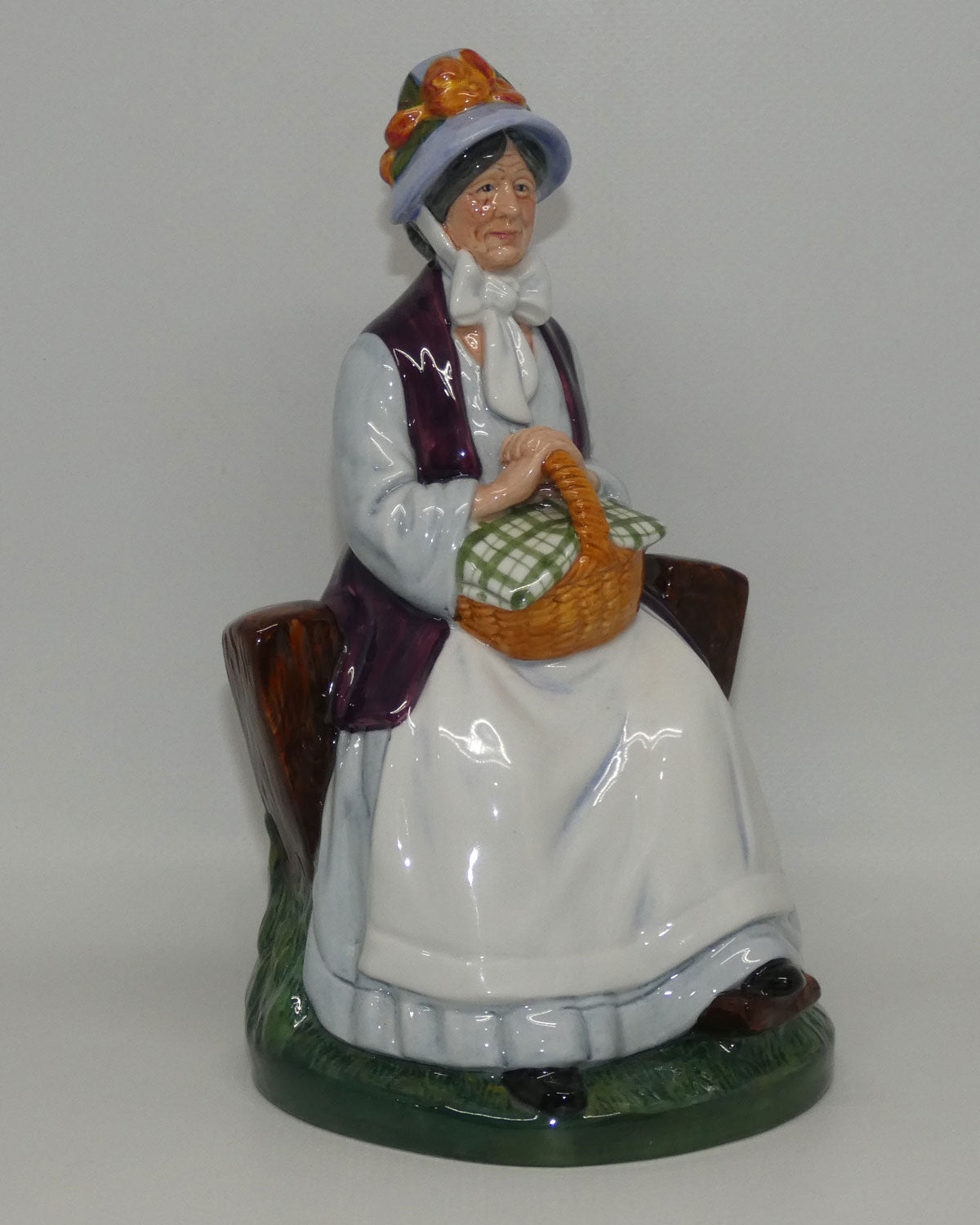 hn2728-royal-doulton-figure-rest-awhile
