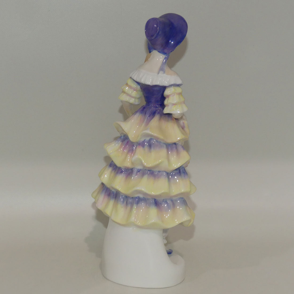 hn2743-royal-doulton-figure-meg-1