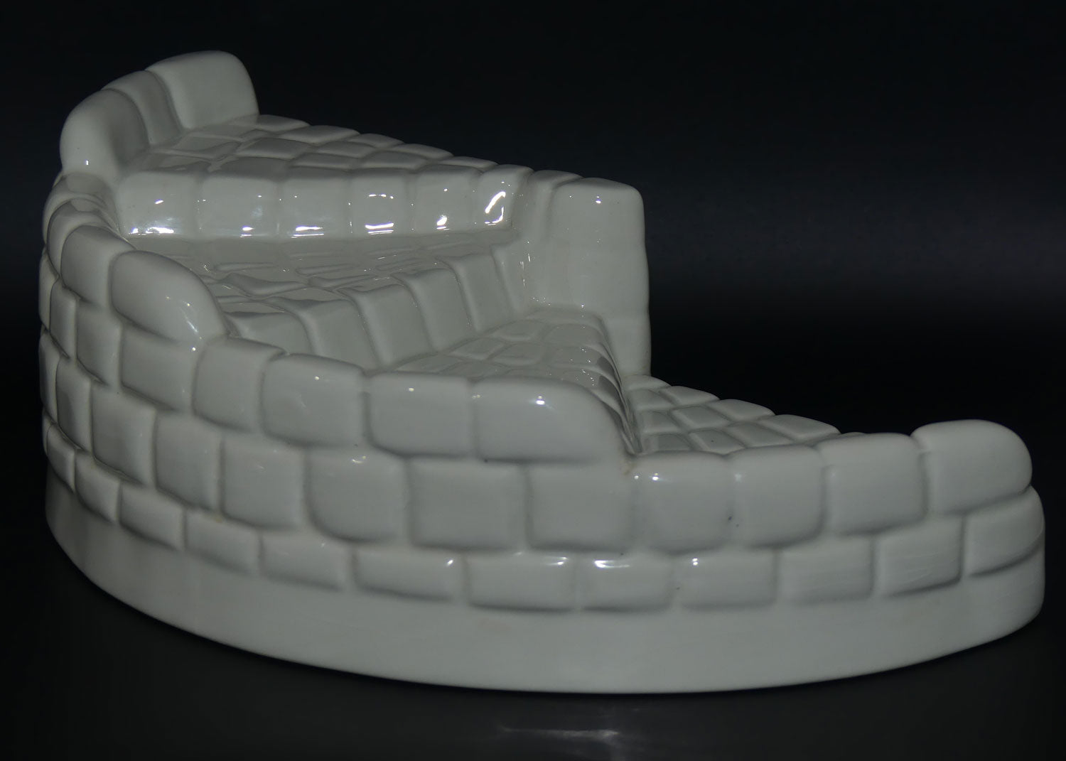 Royal Doulton display stand for the Kate Greenaway Collection figurines