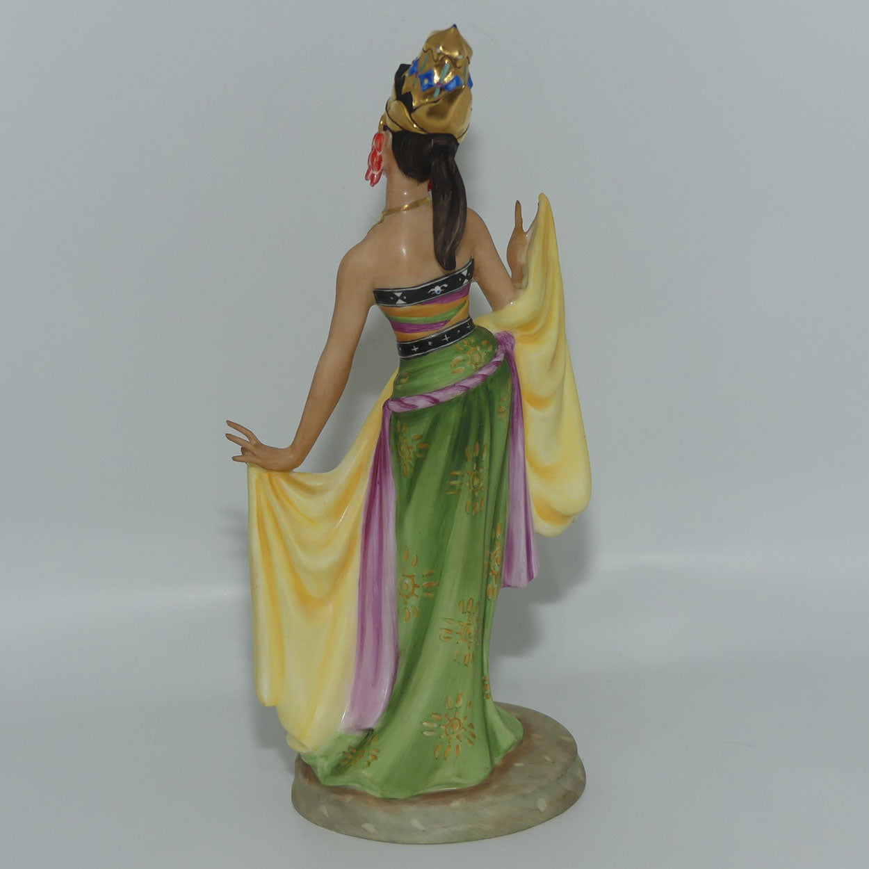 HN2808 Royal Doulton figurine Balinese Dancer | Dancers of the World