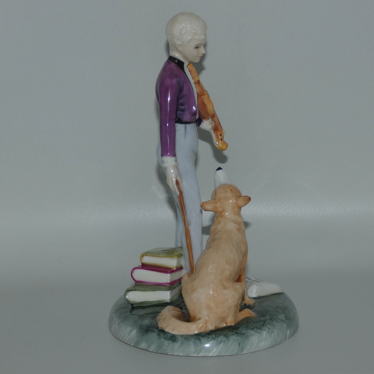 hn2872-royal-doulton-figure-young-master