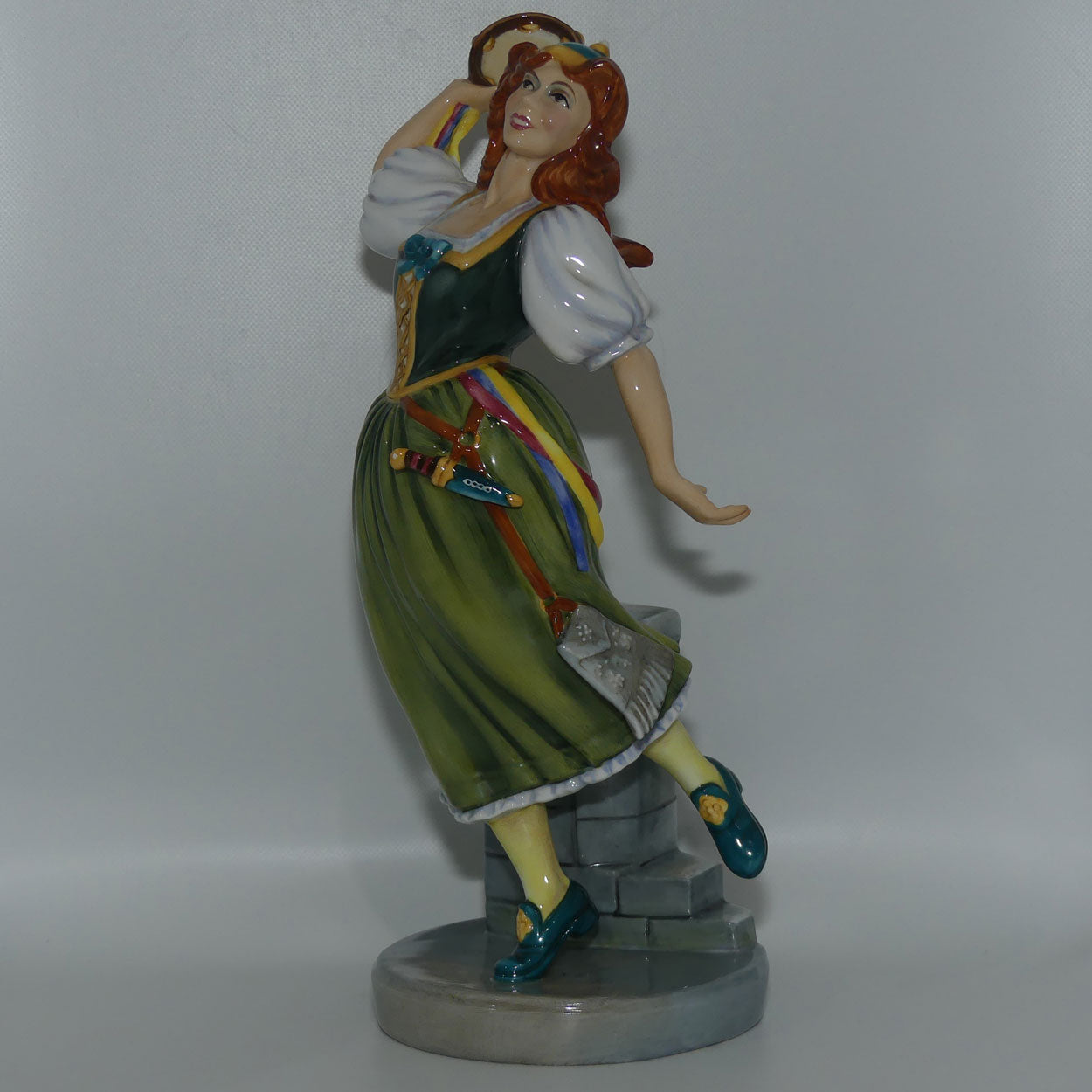 HN2902 Royal Doulton figure | Gilbert and Sullivan | Elsie Maynard
