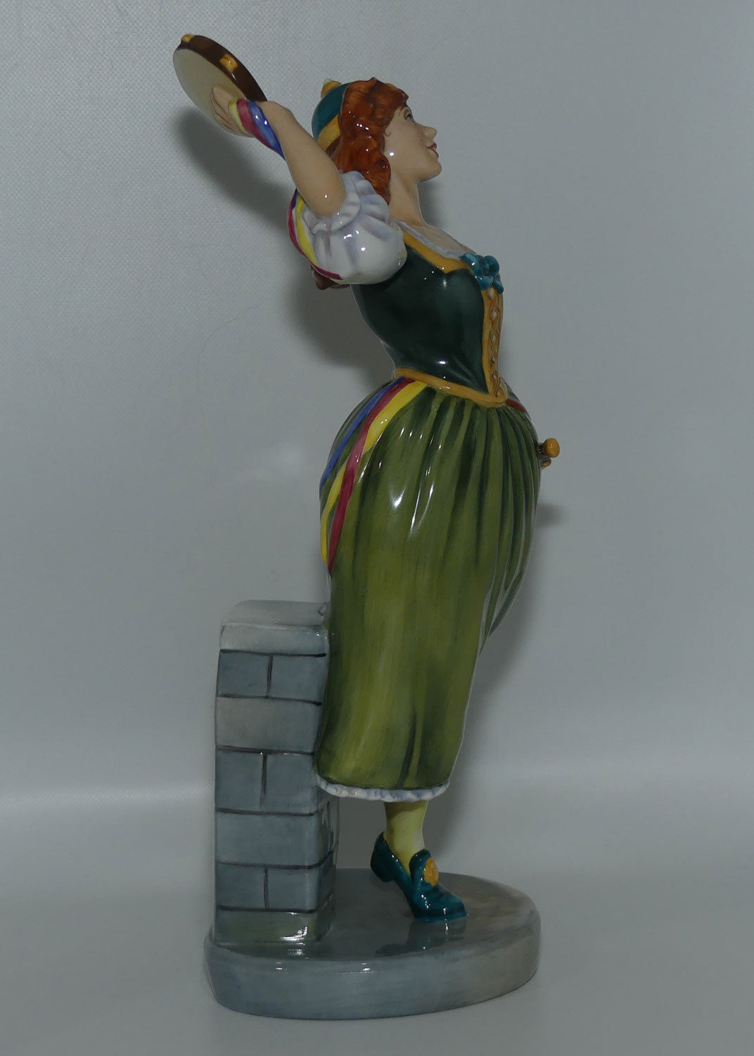 HN2902 Royal Doulton figure | Gilbert and Sullivan | Elsie Maynard