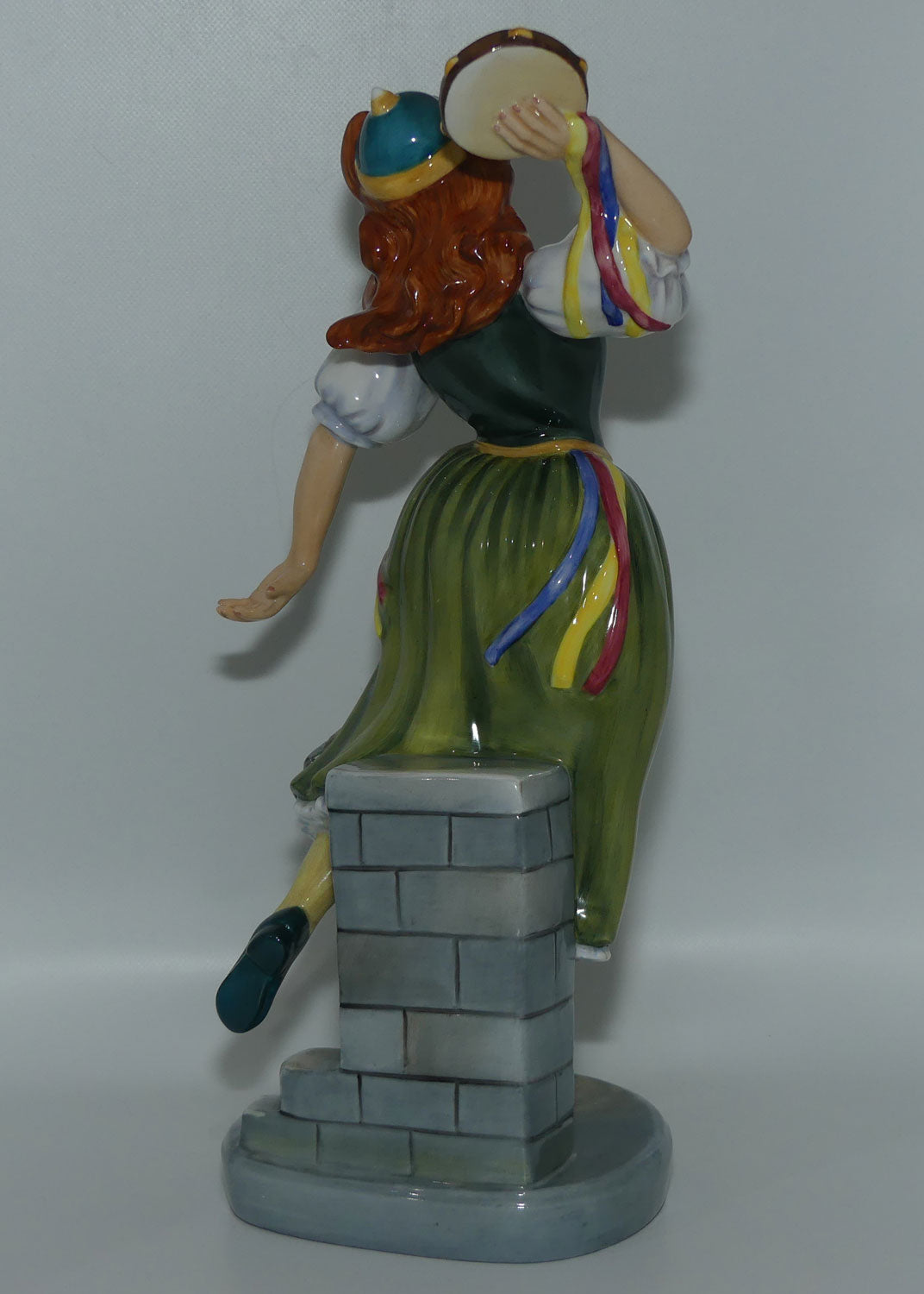 HN2902 Royal Doulton figure | Gilbert and Sullivan | Elsie Maynard