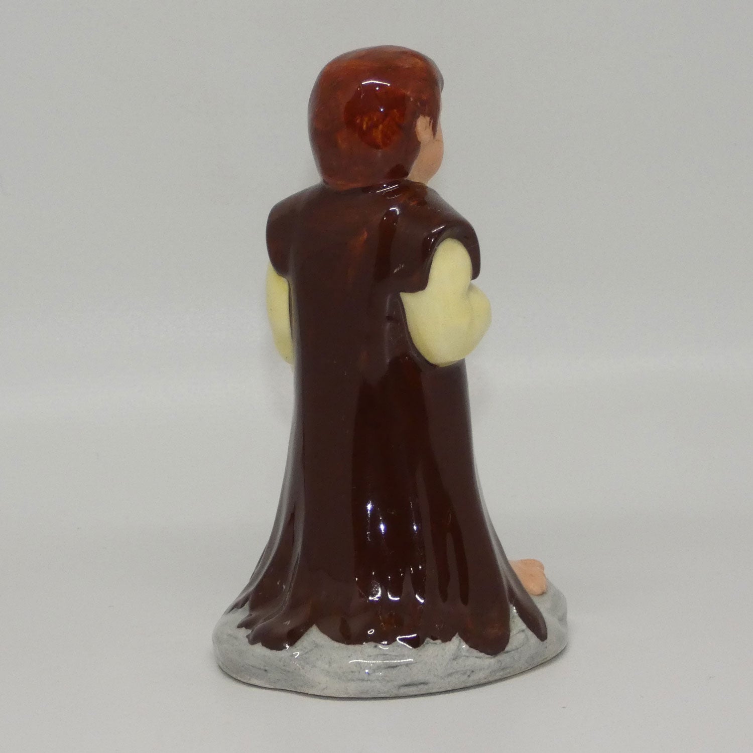 hn2914-royal-doulton-figure-bilbo
