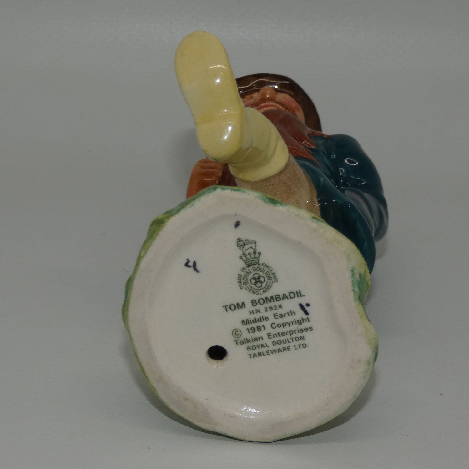 hn2924-royal-doulton-figure-tom-bombadil