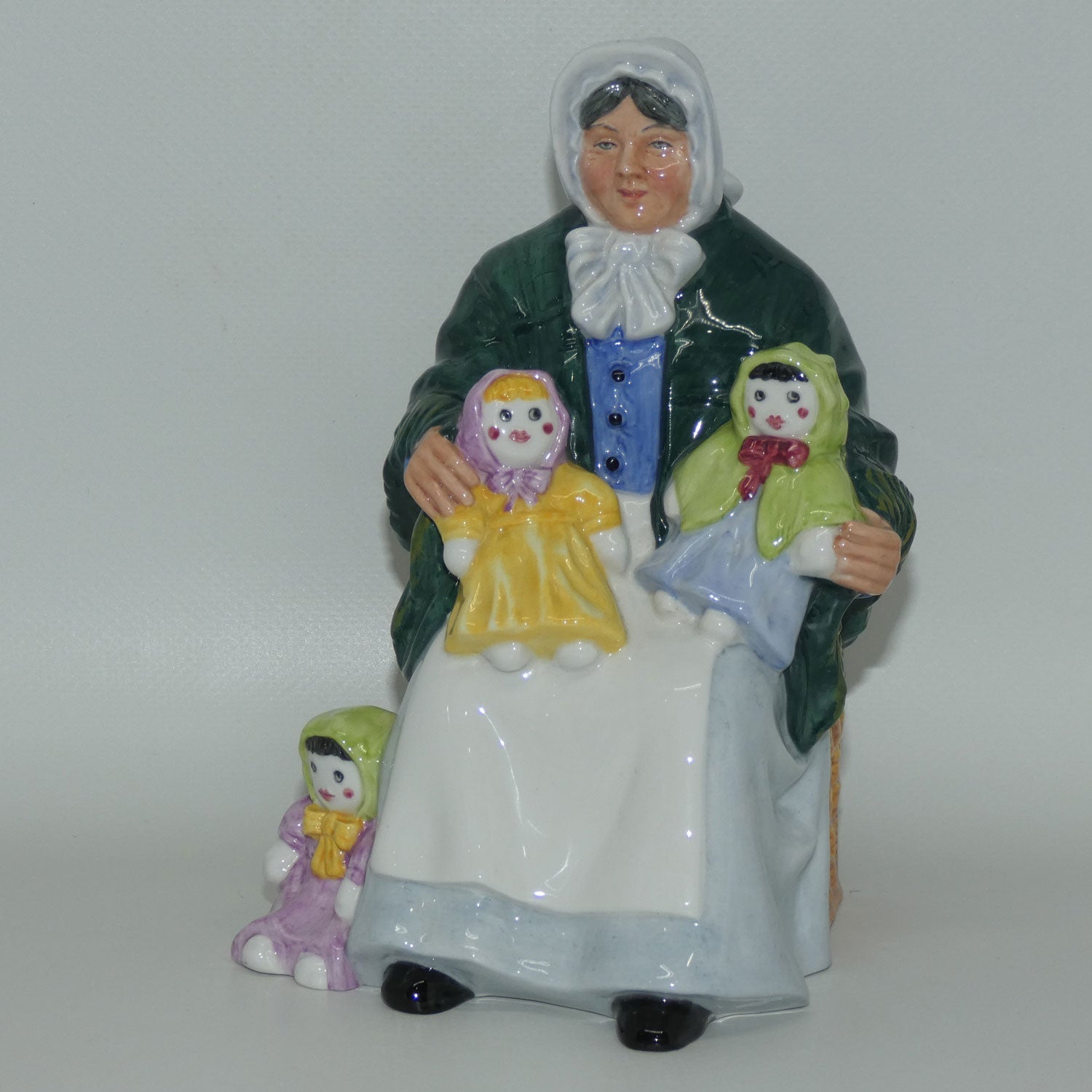 hn2944-royal-doulton-figure-the-rag-doll-seller