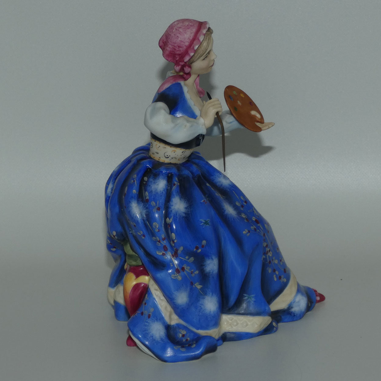 hn3012-royal-doulton-figure-painting