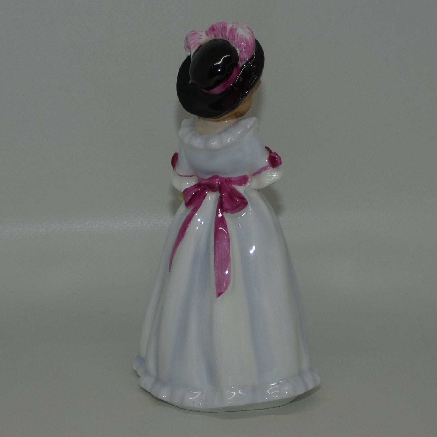 hn3047-royal-doulton-figure-sharon