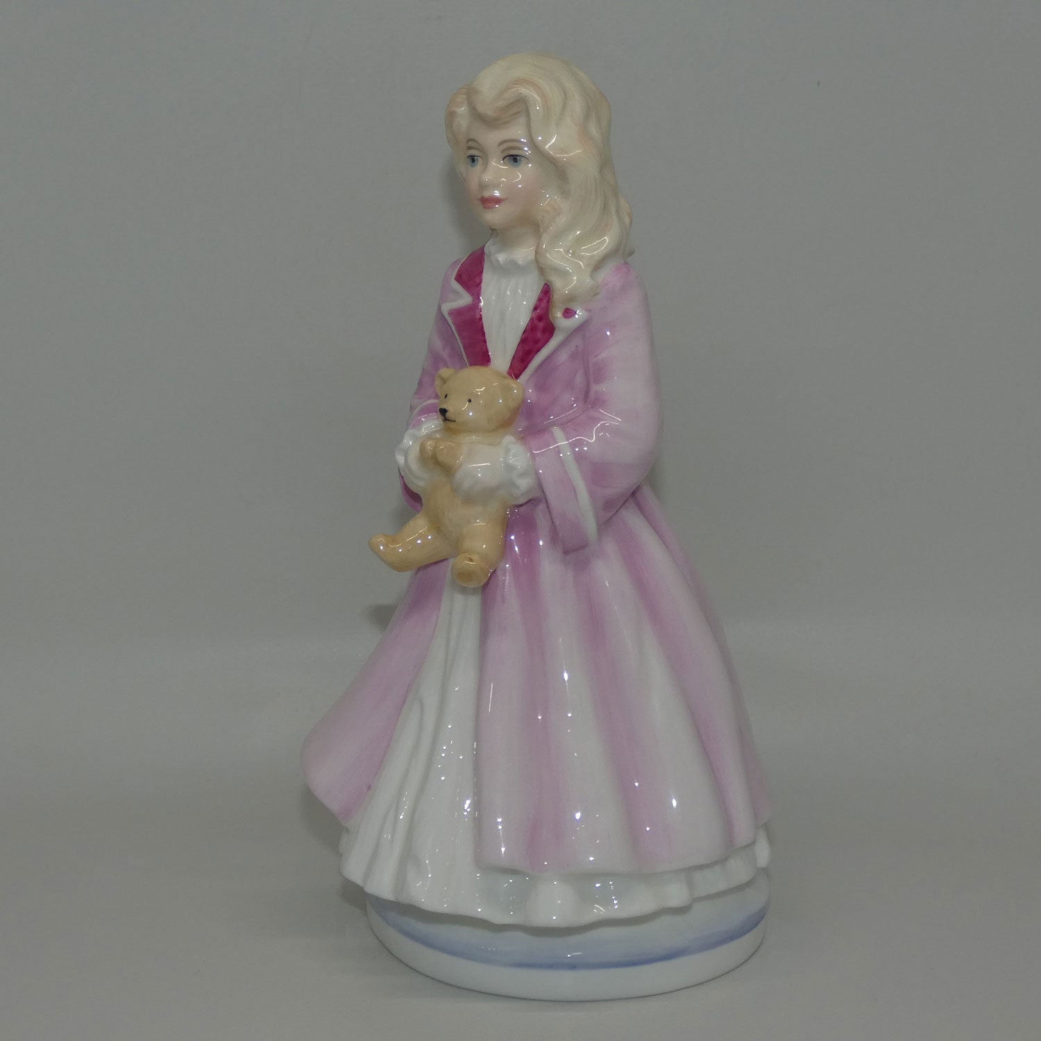 hn3082-royal-doulton-figure-faith