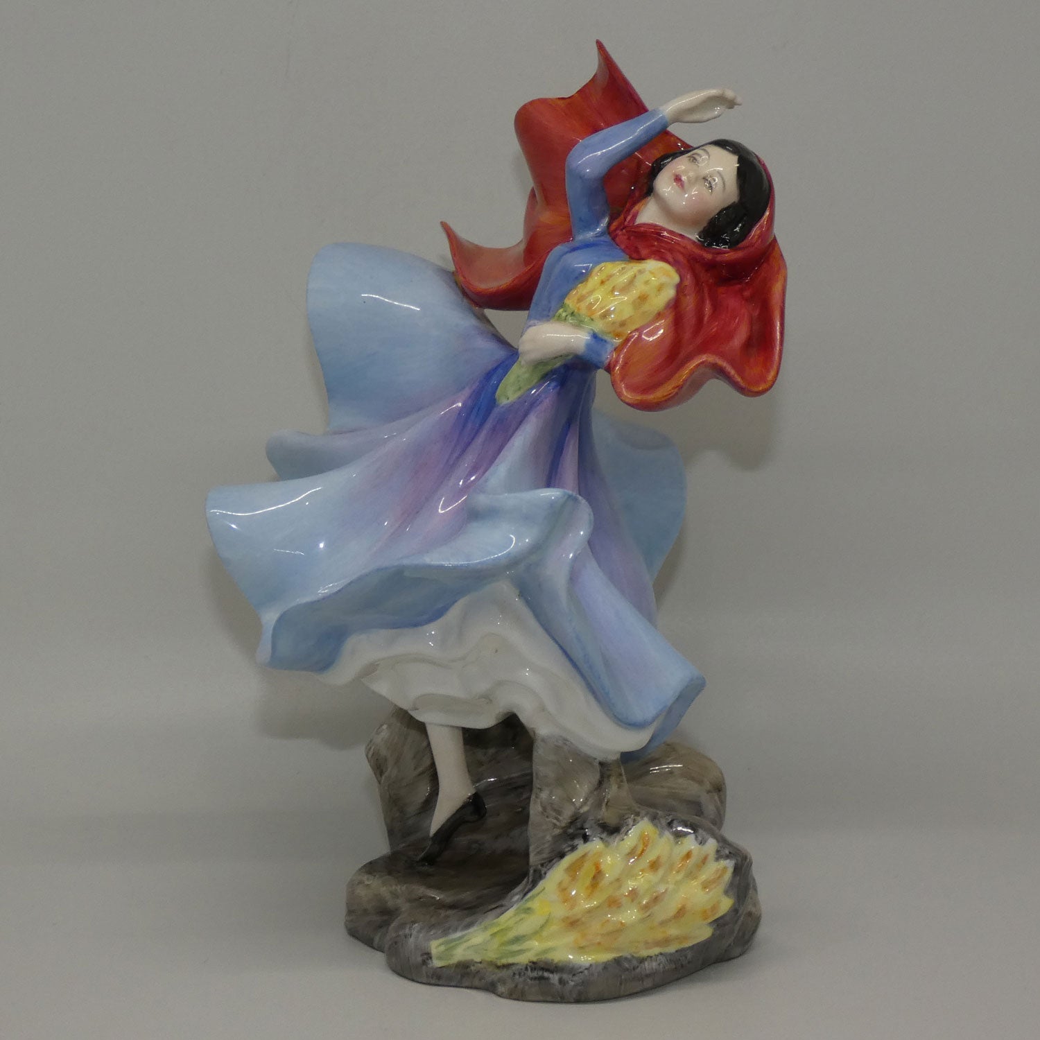 hn3257-royal-doulton-figure-sophie