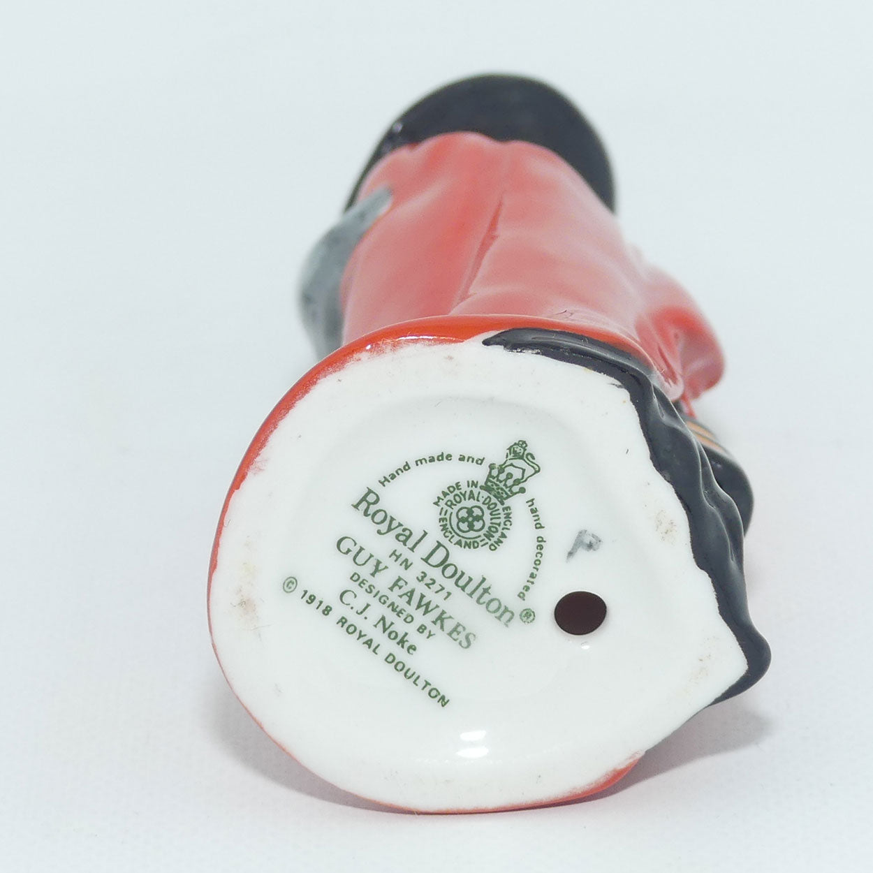 hn3271-royal-doulton-figure-guy-fawkes