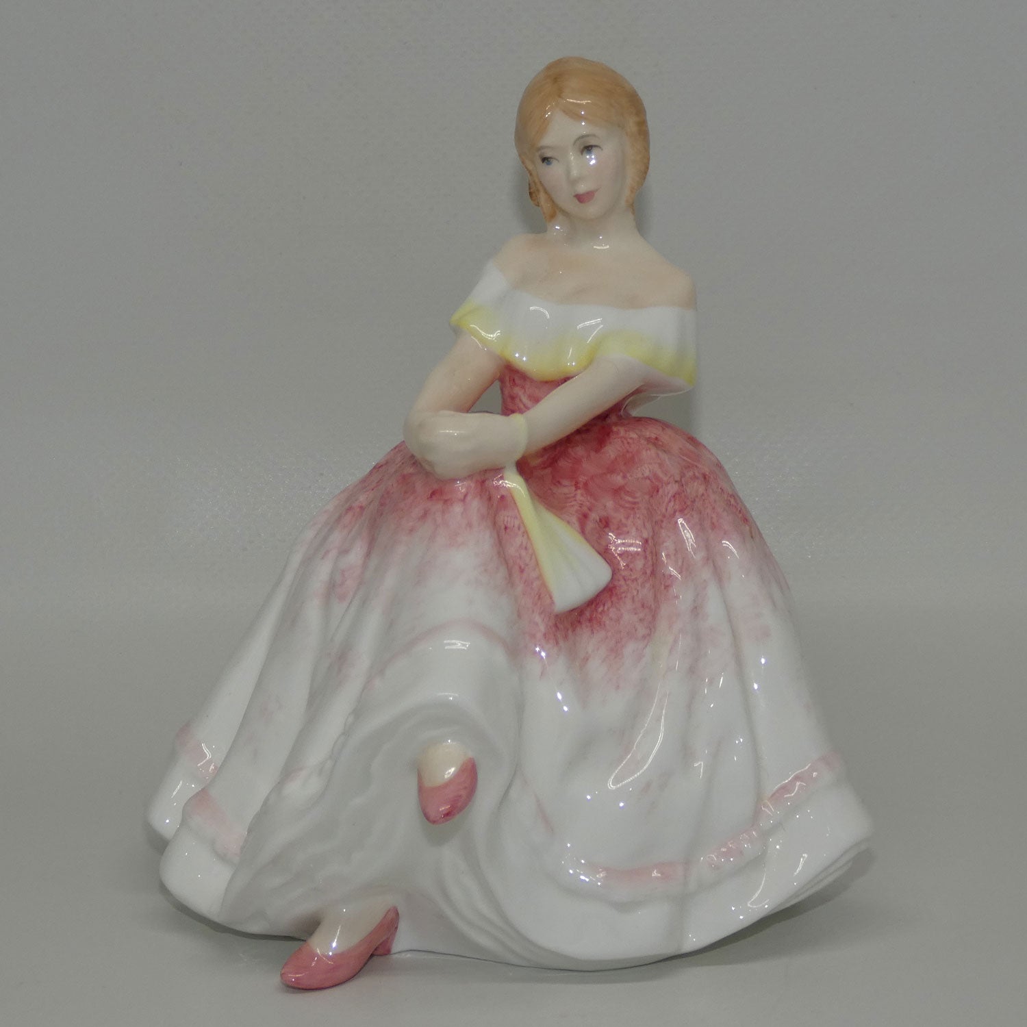 hn3357-royal-doulton-figure-marie