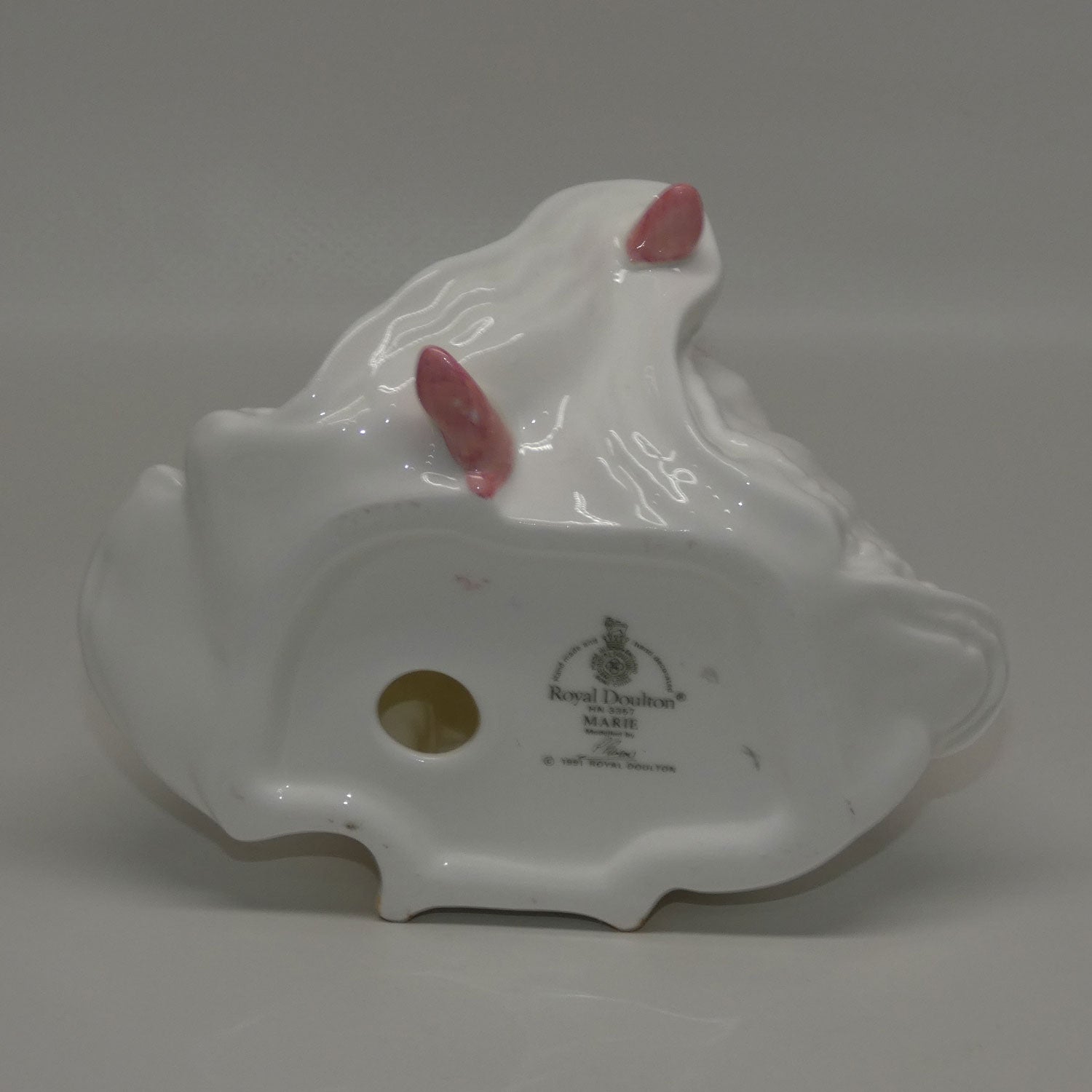 hn3357-royal-doulton-figure-marie