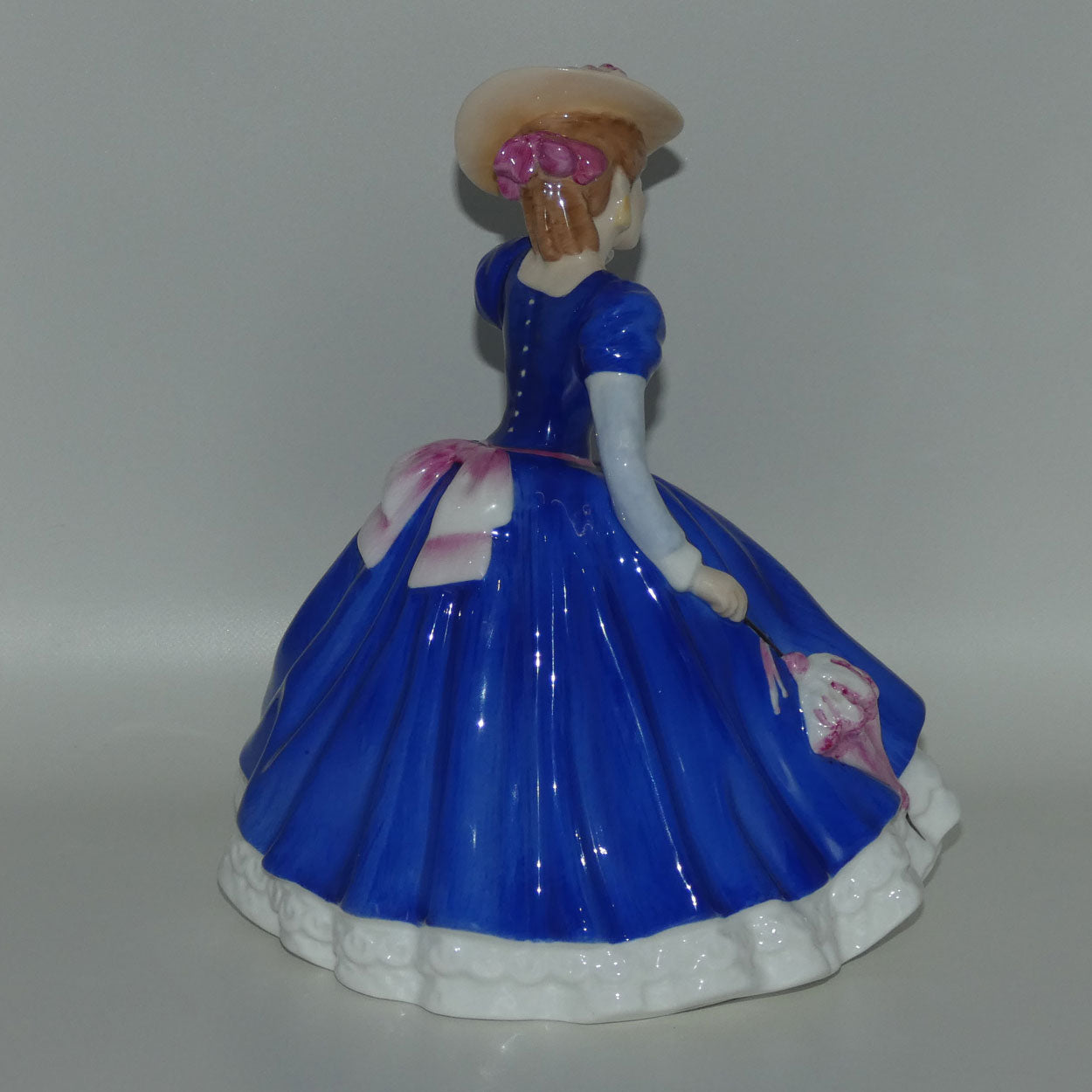 hn3375-royal-doulton-figure-mary