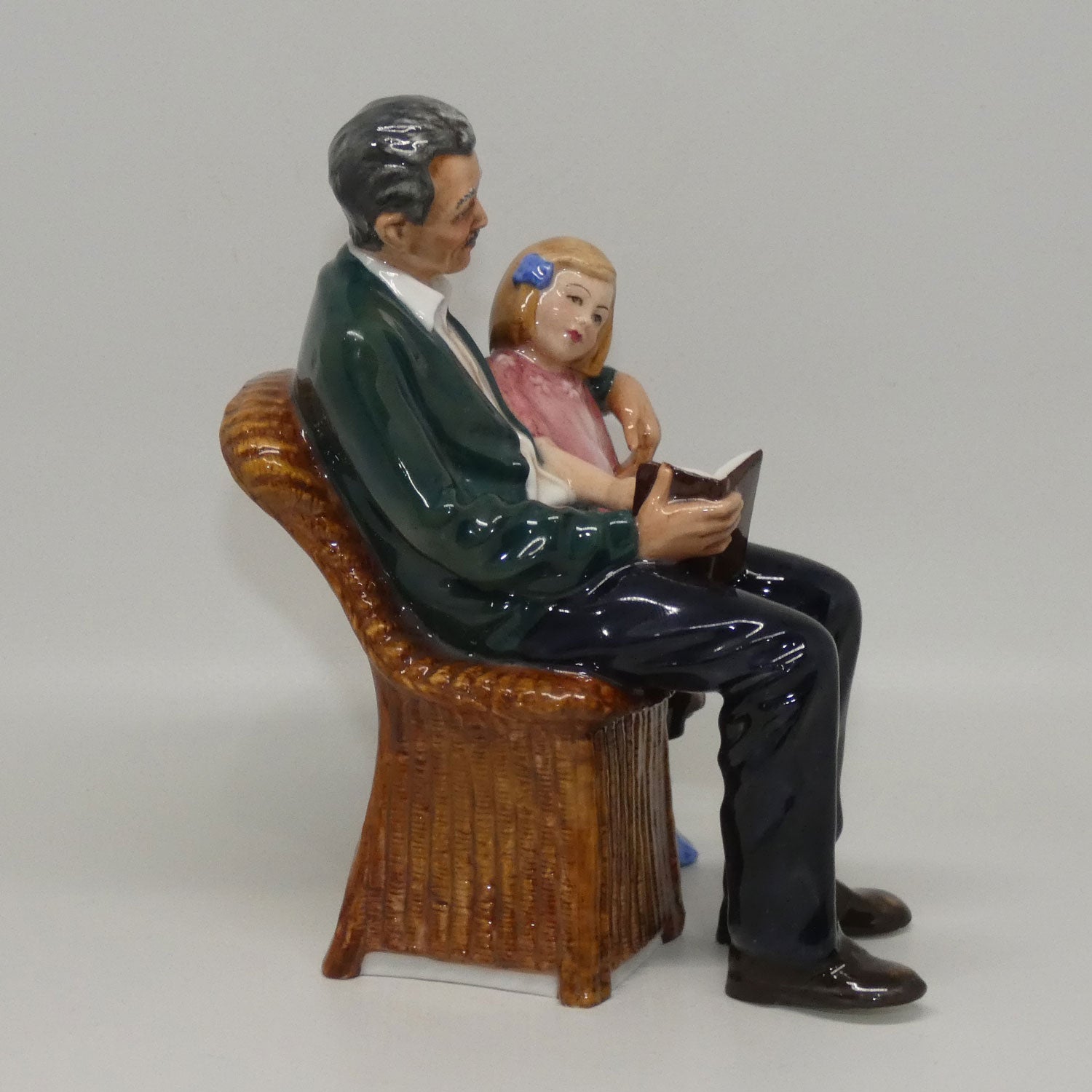 hn3456-royal-doulton-figure-grandpas-story