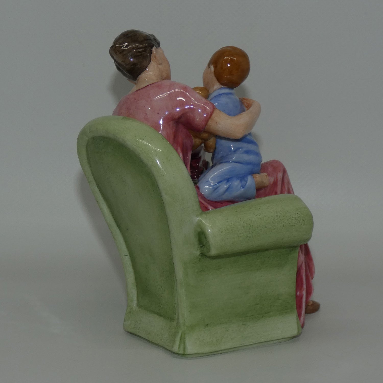 hn3457-royal-doulton-figure-when-i-was-young