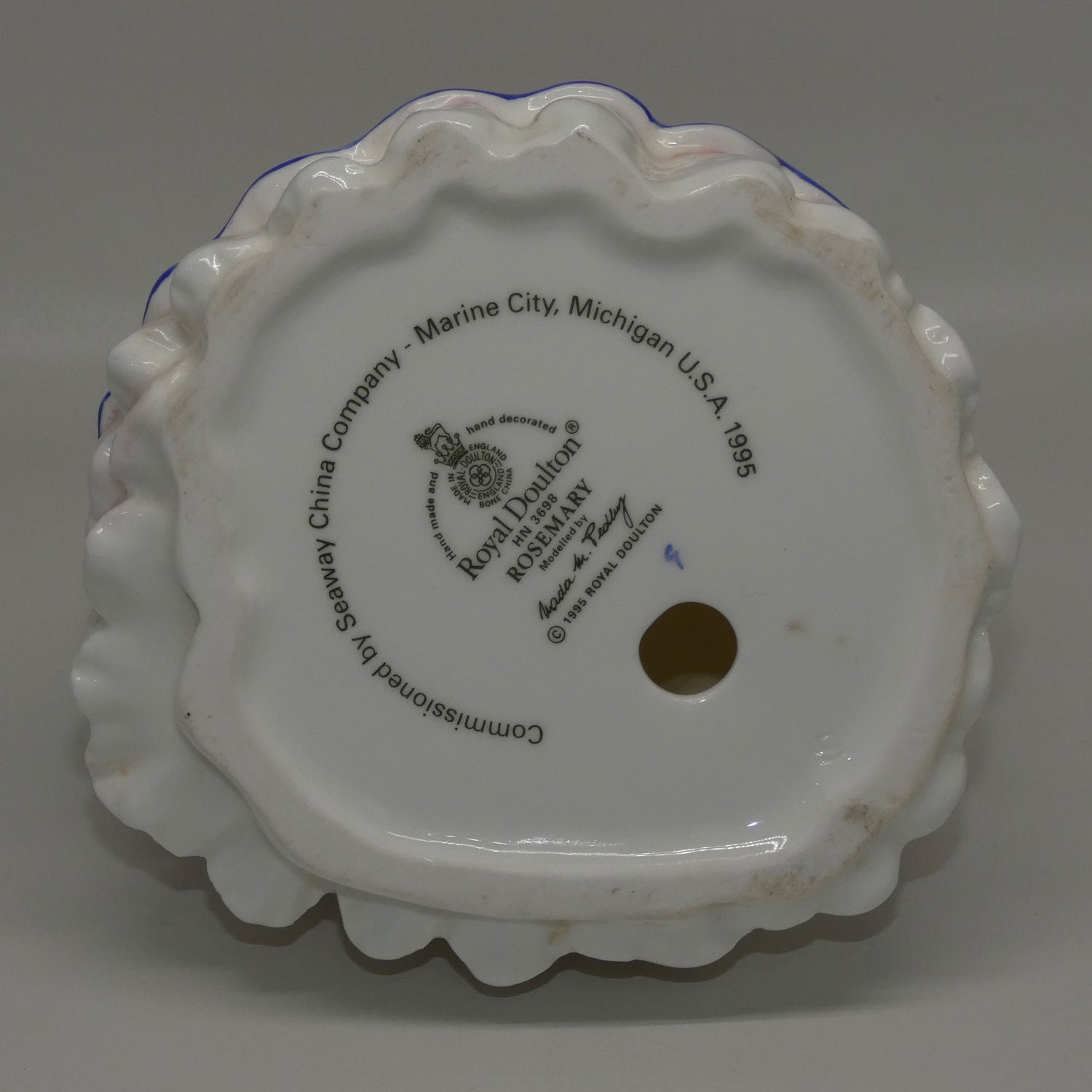 hn3698-royal-doulton-figure-rosemary