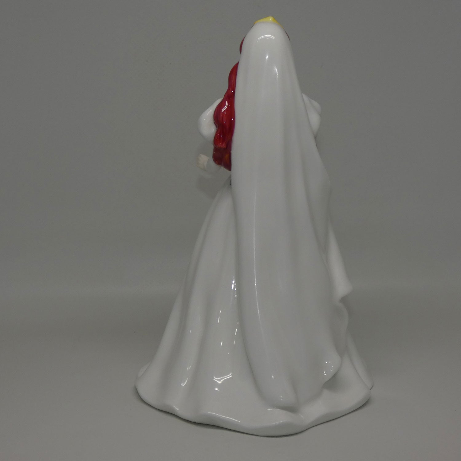 hn3831-royal-doulton-figure-ariel