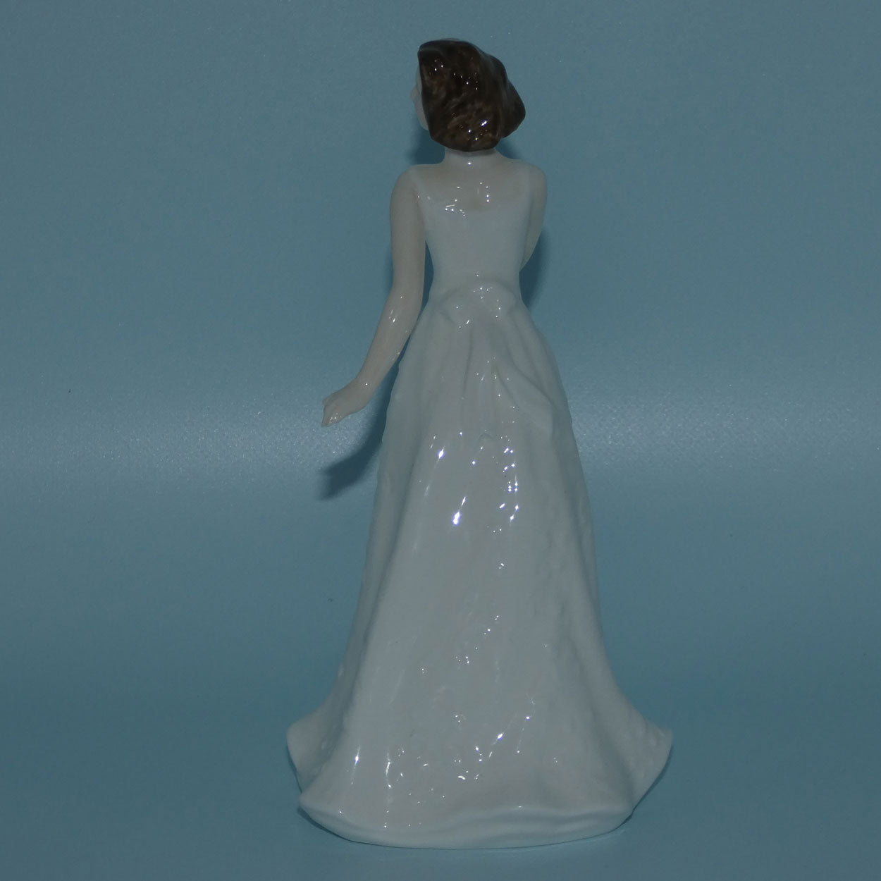 hn4442-royal-doulton-figure-cherish