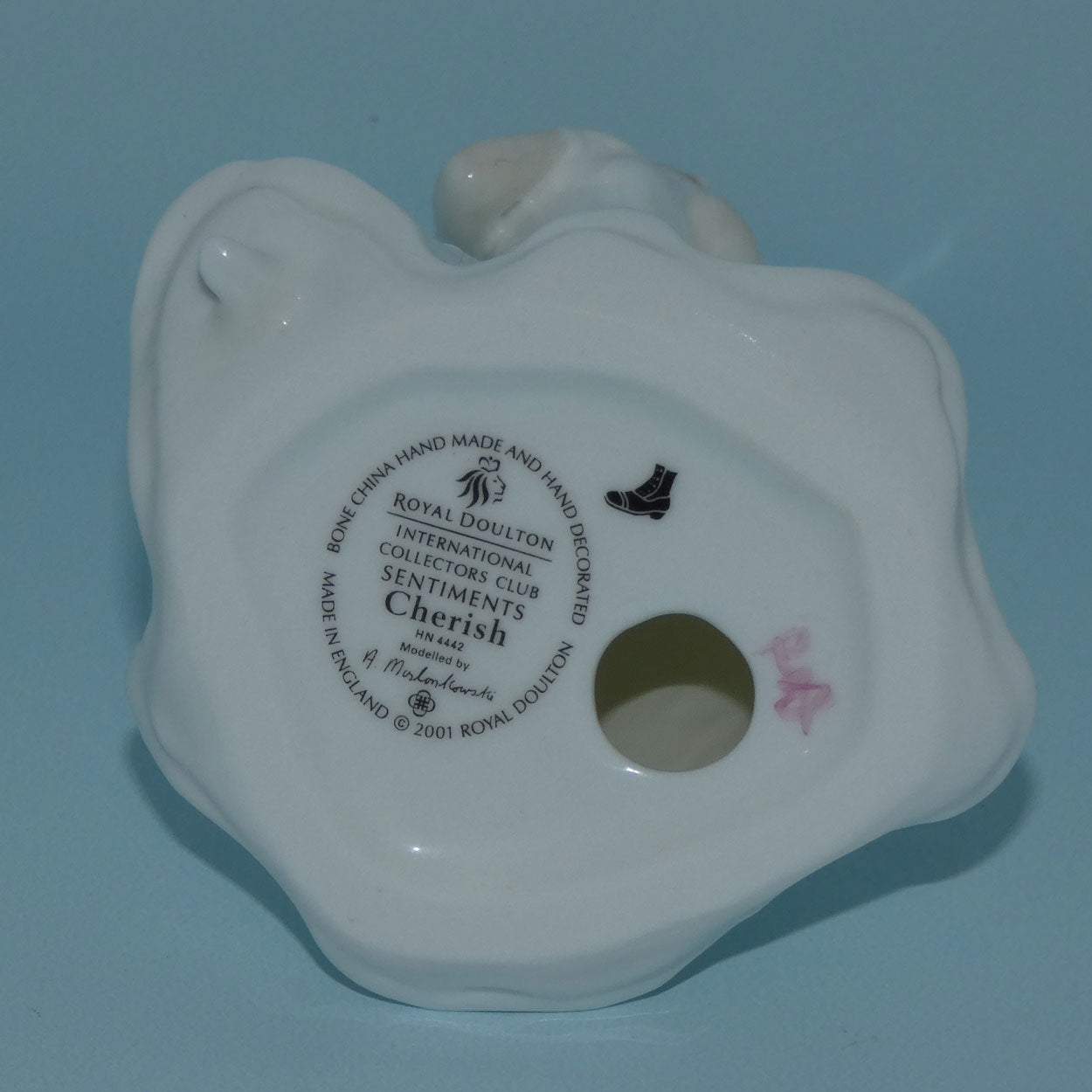 hn4442-royal-doulton-figure-cherish