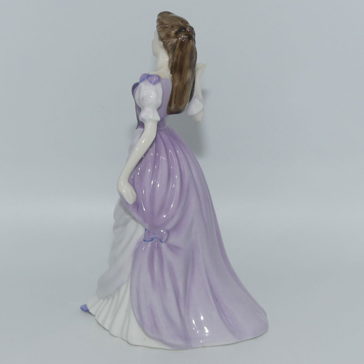 hn4453-royal-doulton-figure-pride-of-scotland-signed