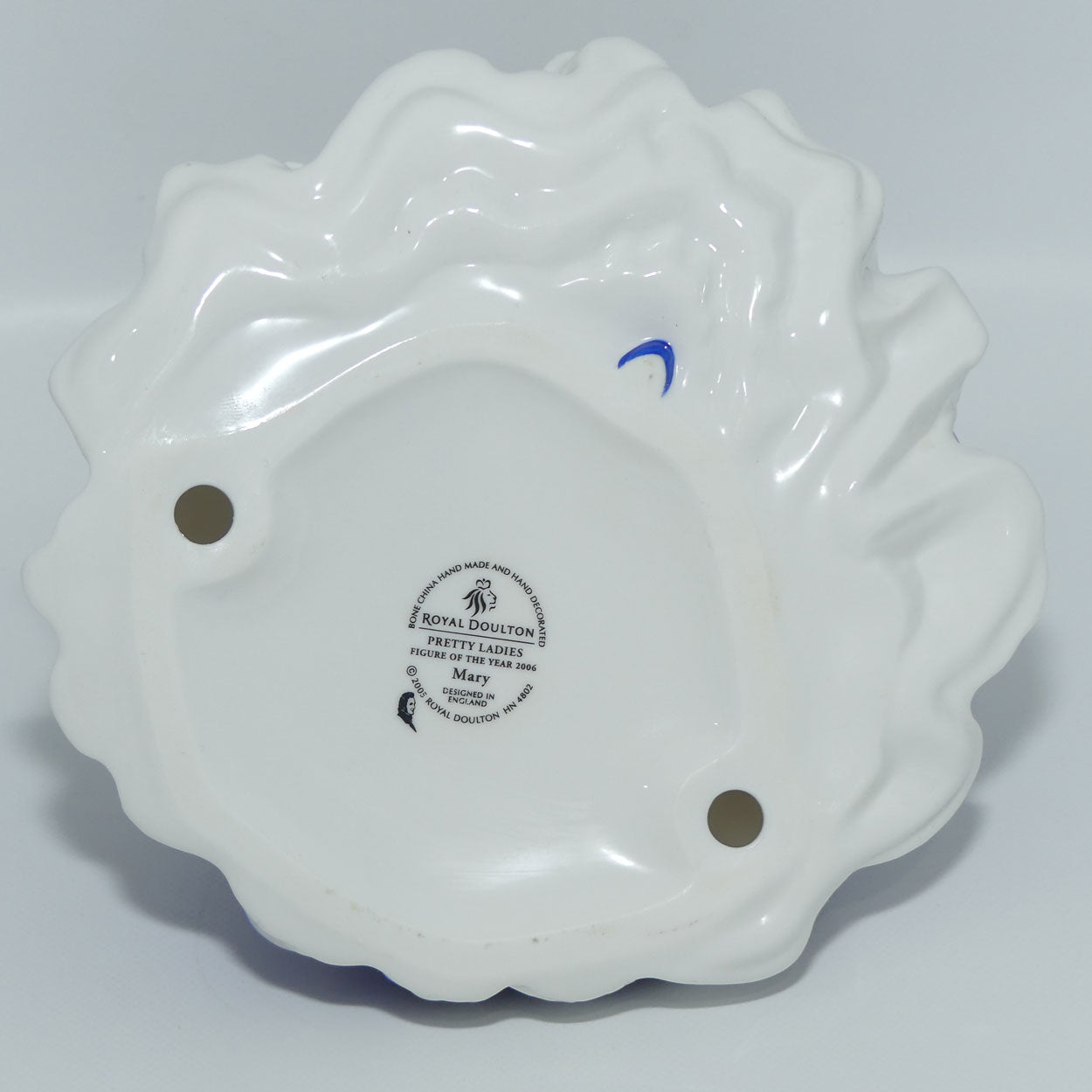 HN4802 Royal Doulton figure Mary | Figure of the Year 2006