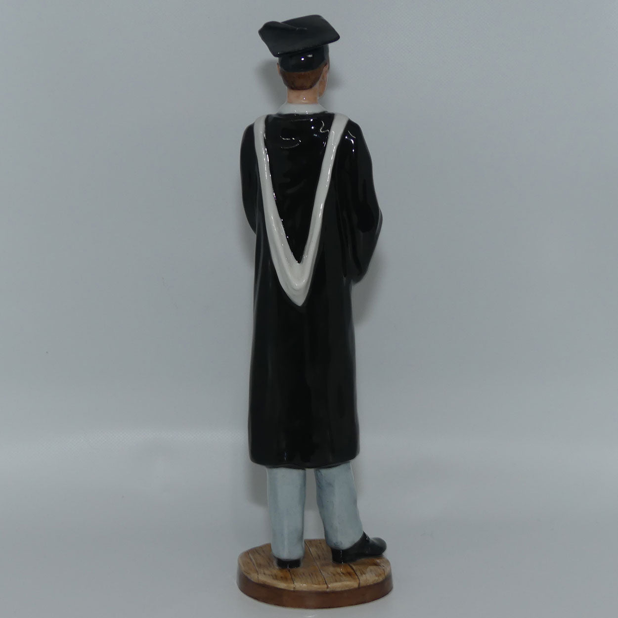 HN5038 Royal Doulton figure Graduation | Male | Prestige | #2