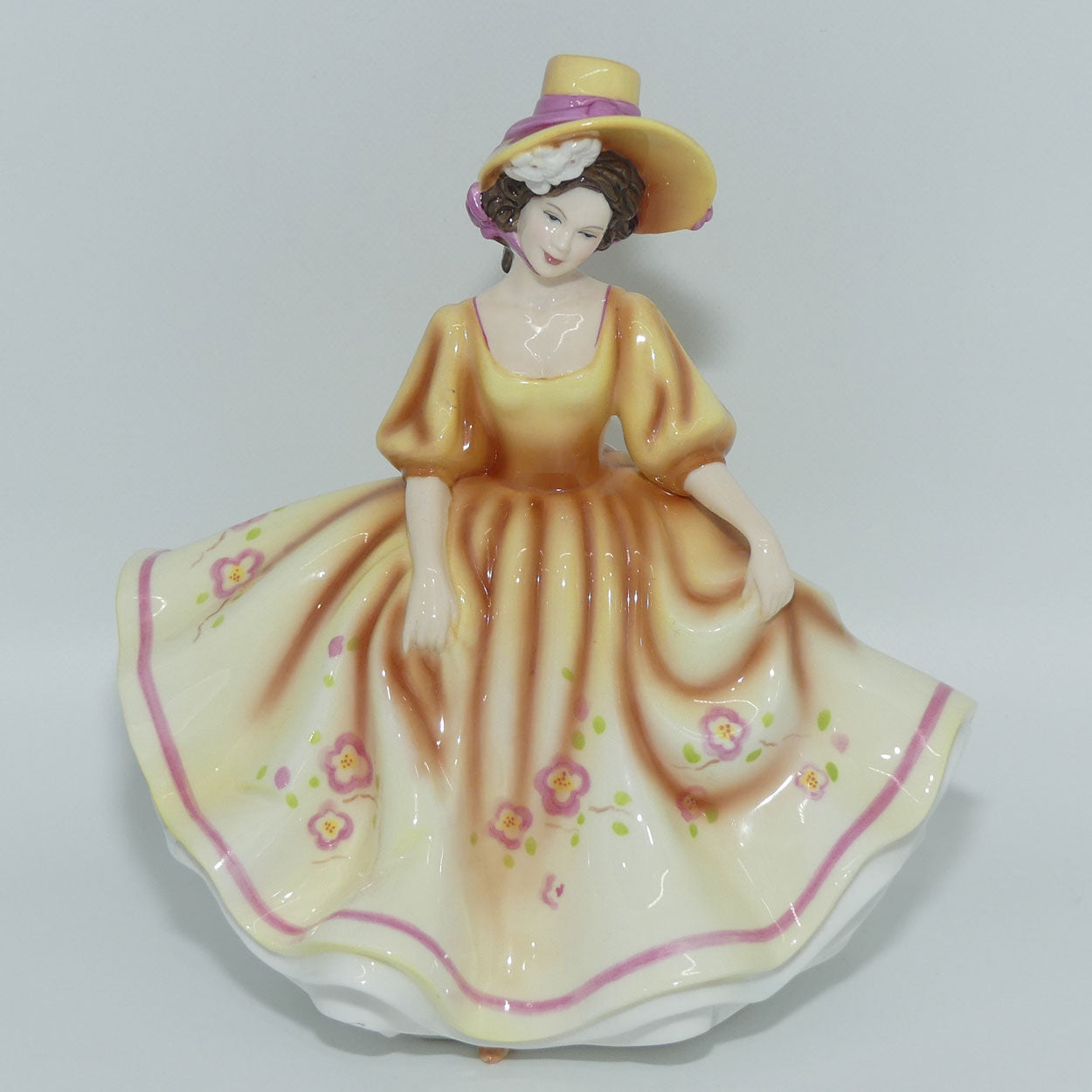 hn5095-royal-doulton-figure-sunday-best