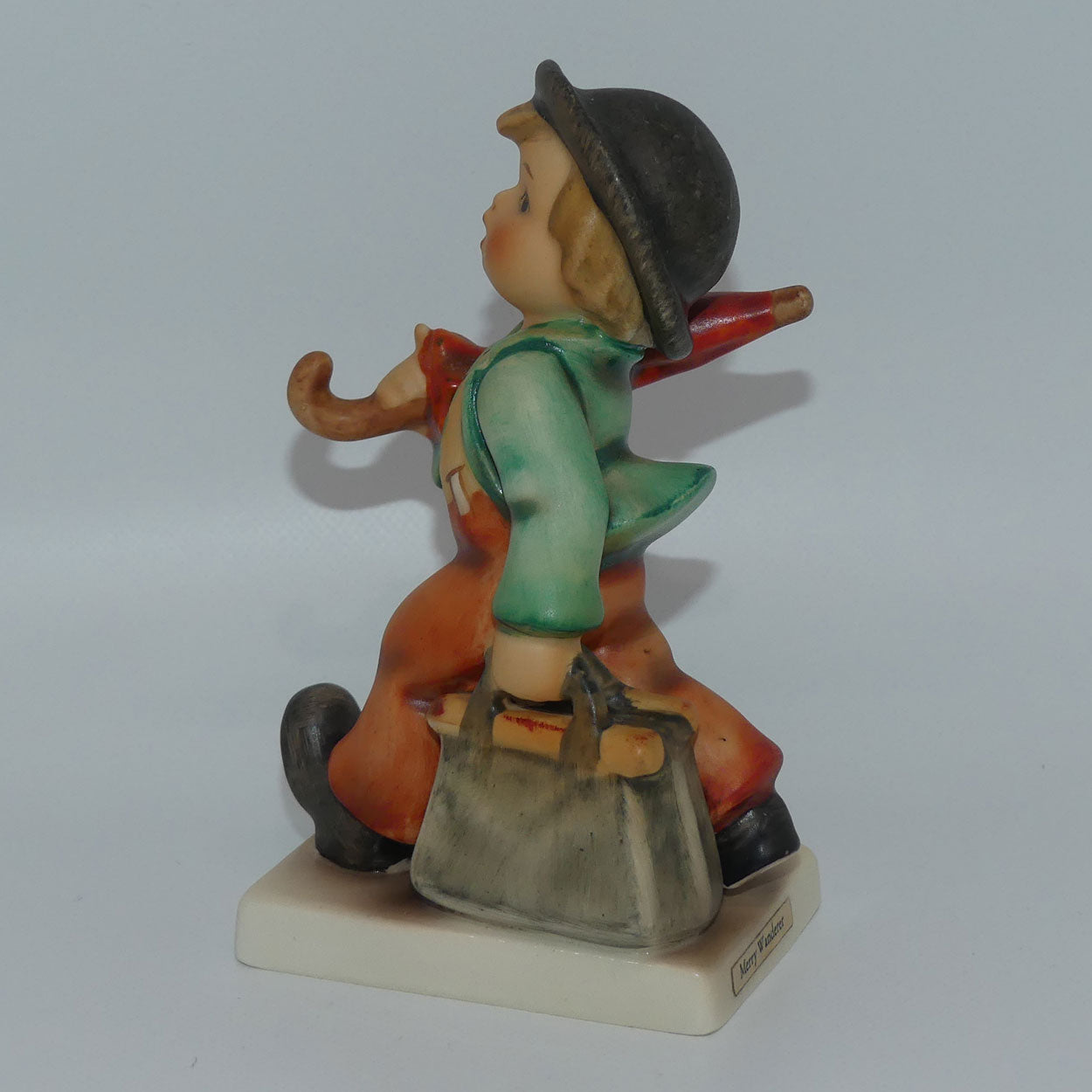 hum0011-0-mi-hummel-figure-merry-wanderer-tmk5