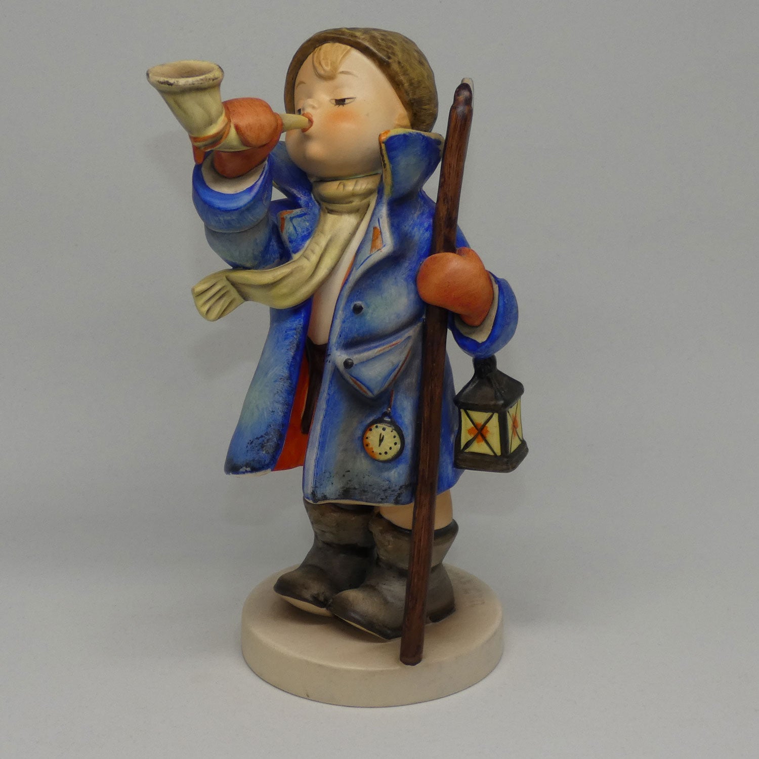 hum15-ii-mi-hummel-figure-hear-ye-hear-ye