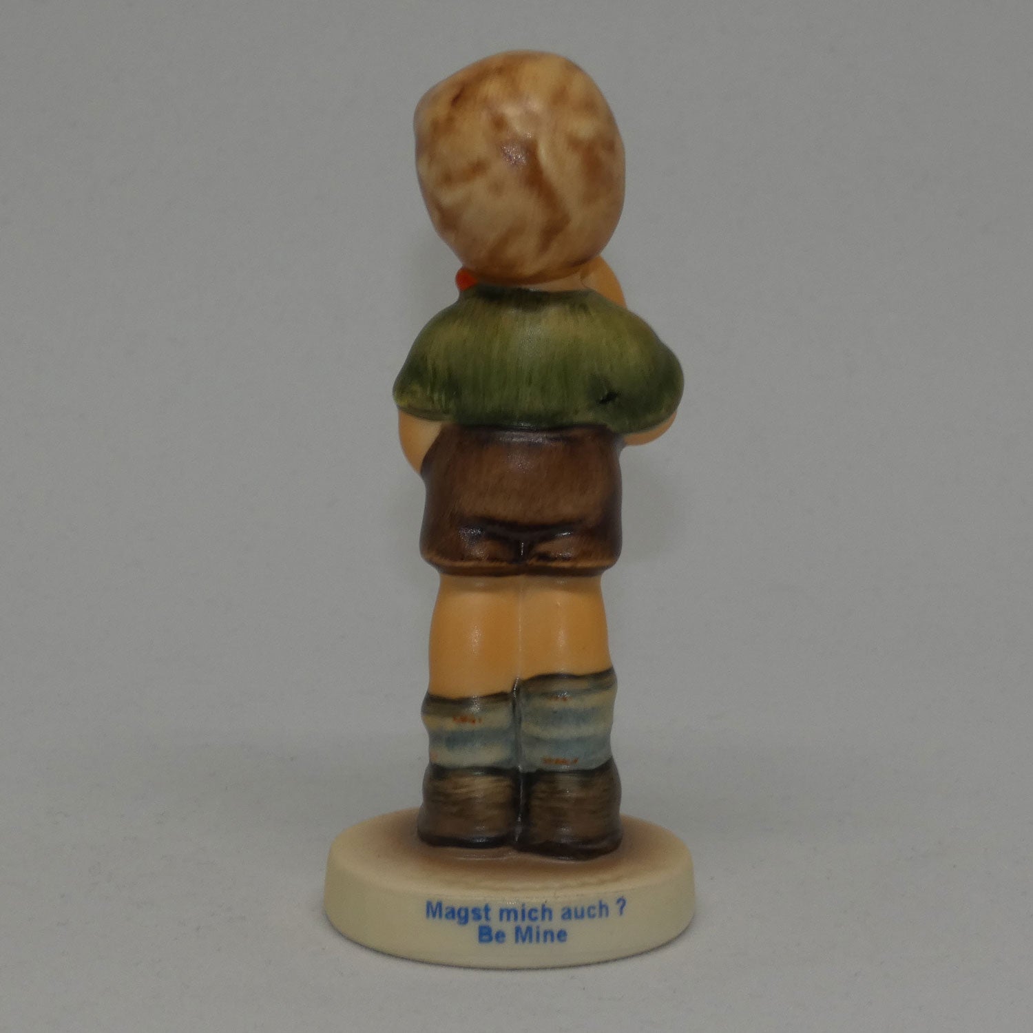 hum2050-mi-hummel-figure-be-mine