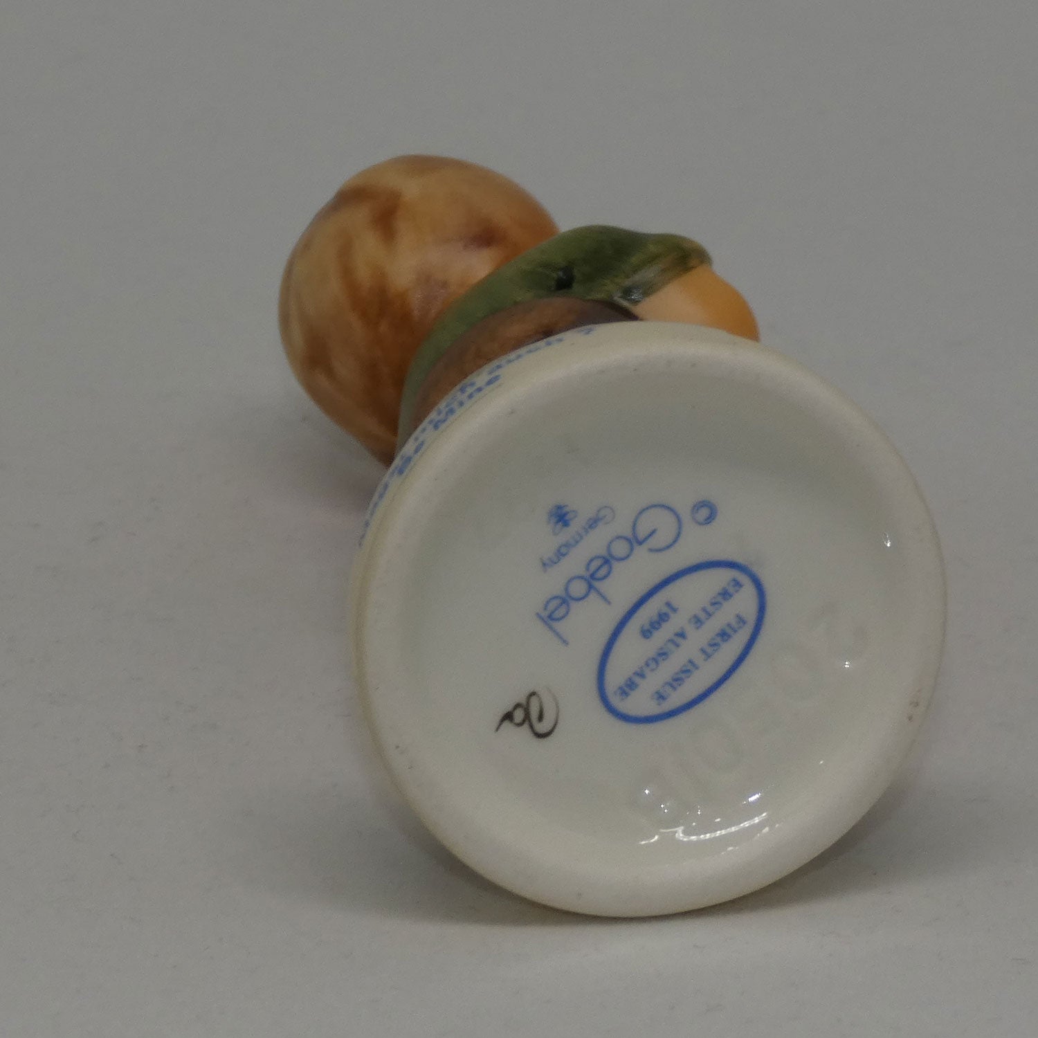 hum2050-mi-hummel-figure-be-mine