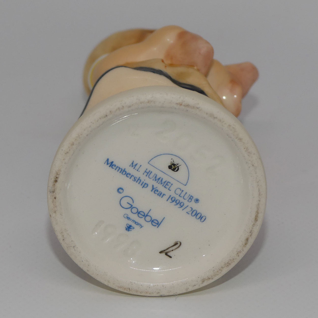 HUM2052 MI Hummel figure Pigtails | TMK7 | #1