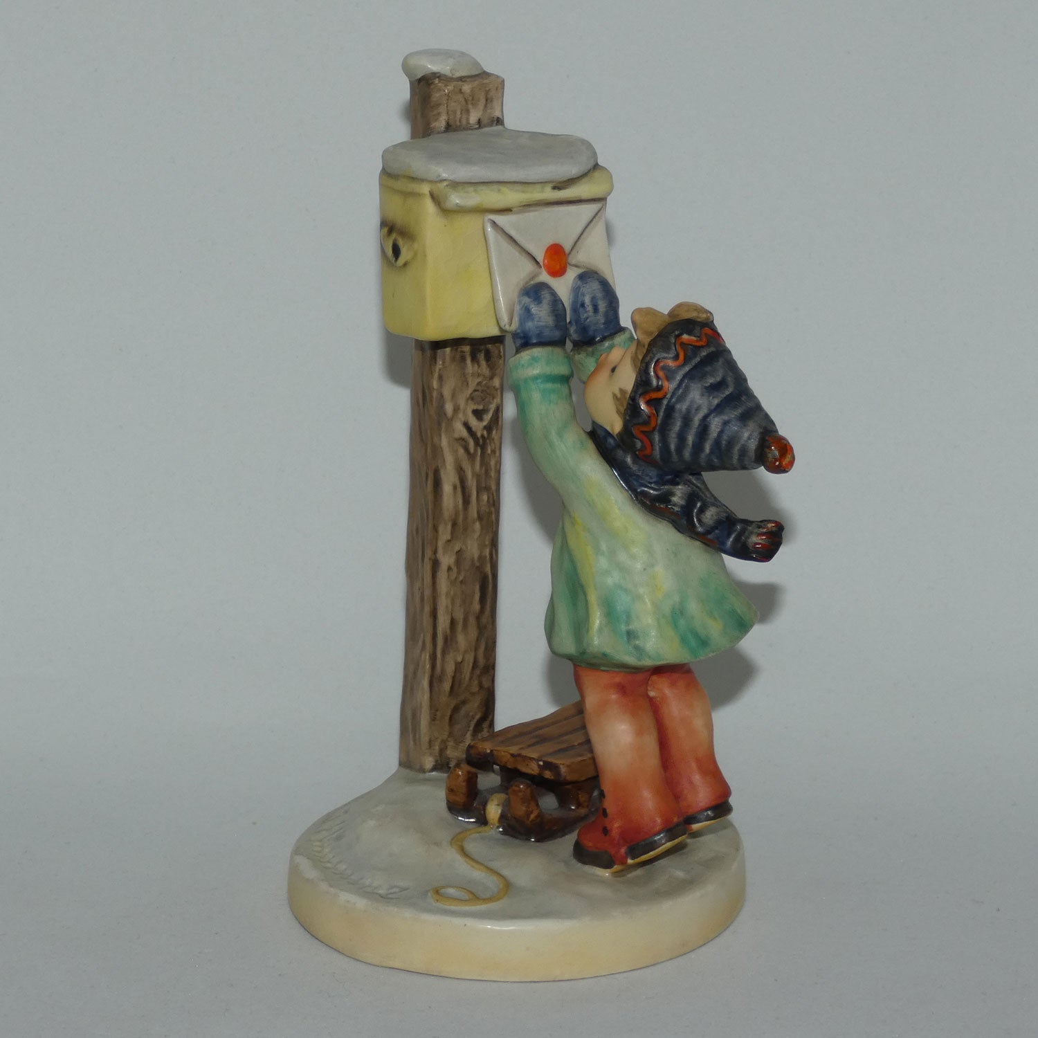 hum340-mi-hummel-figure-letter-to-santa