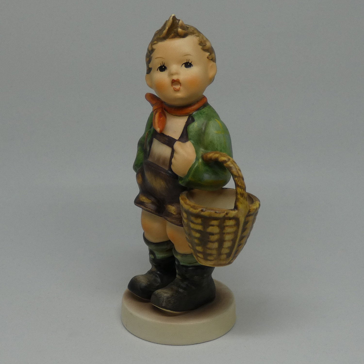 hum51-0-mi-hummel-figure-village-boy