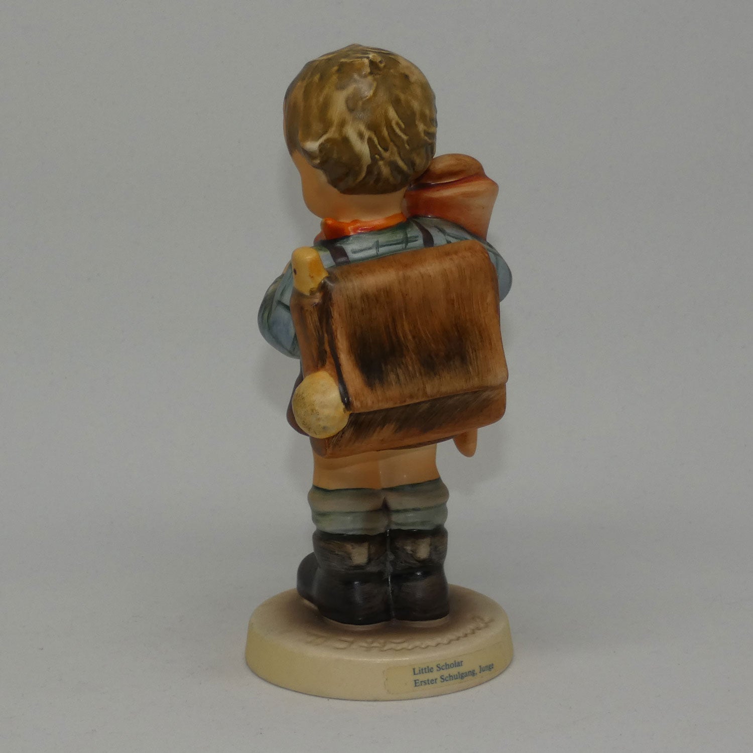 hum80-mi-hummel-figure-little-scholar